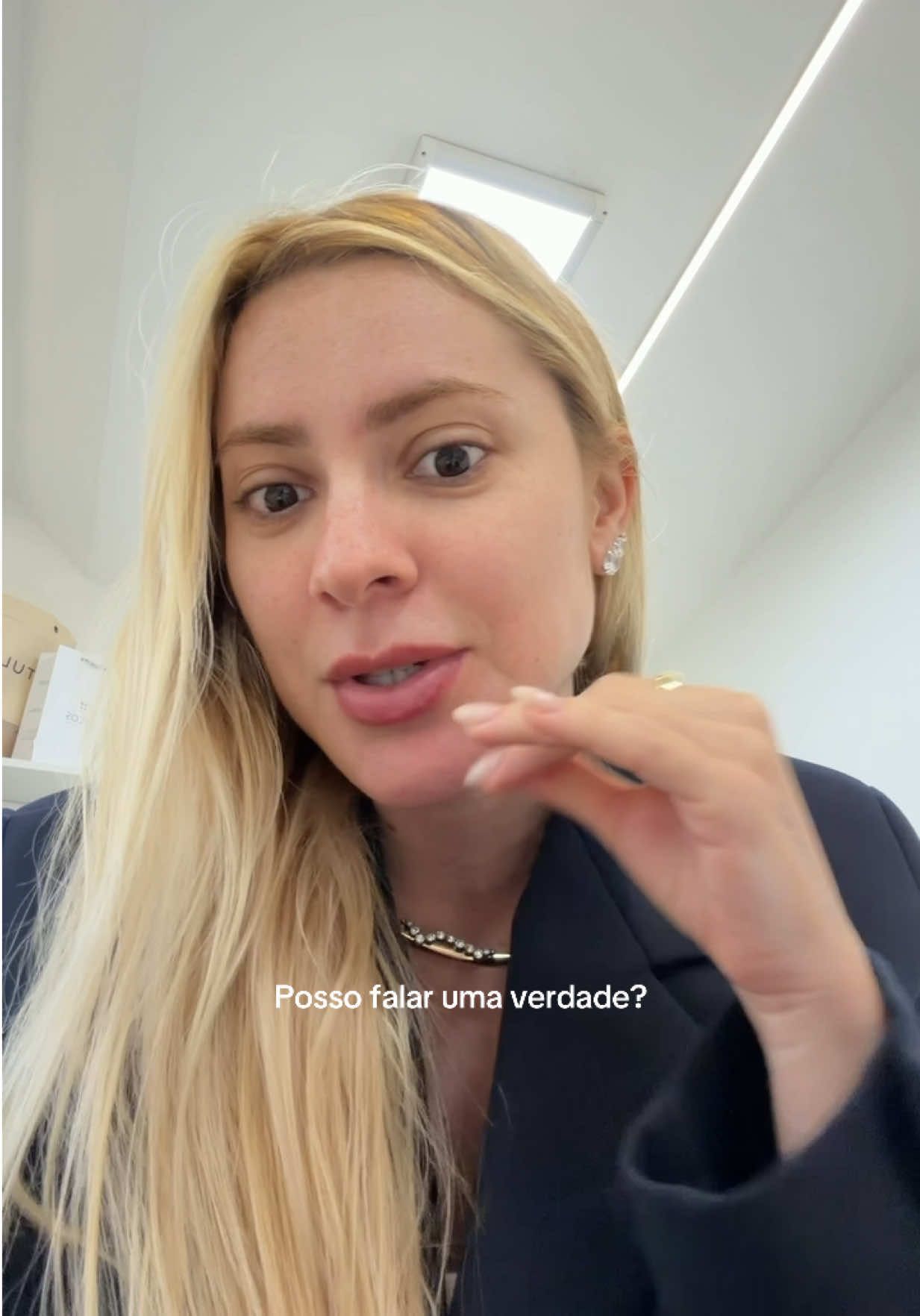 @Dra Lara Garrido