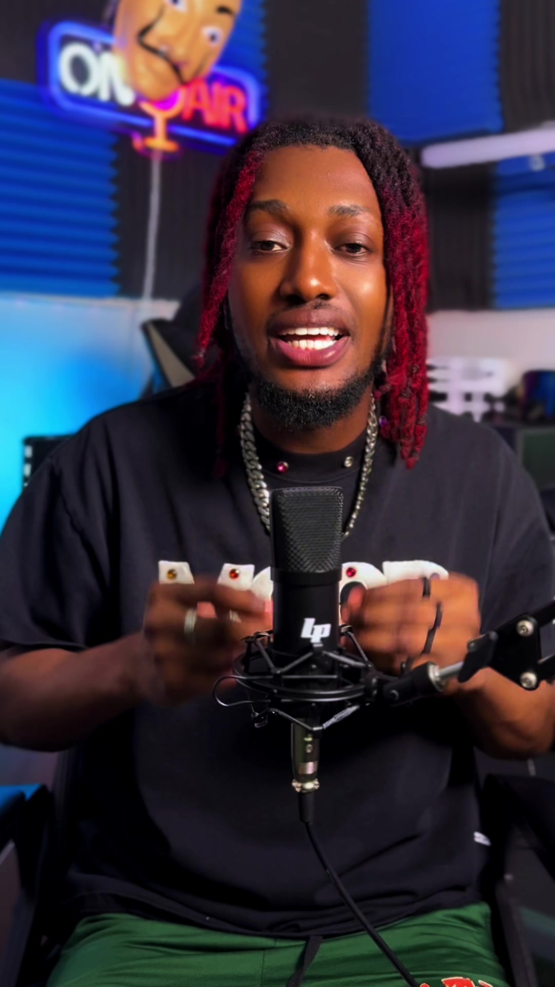 @𝐏𝐲𝐯𝐨 𝐎𝐧 𝐓𝐡𝐞 𝐌𝐢𝐜🎙️