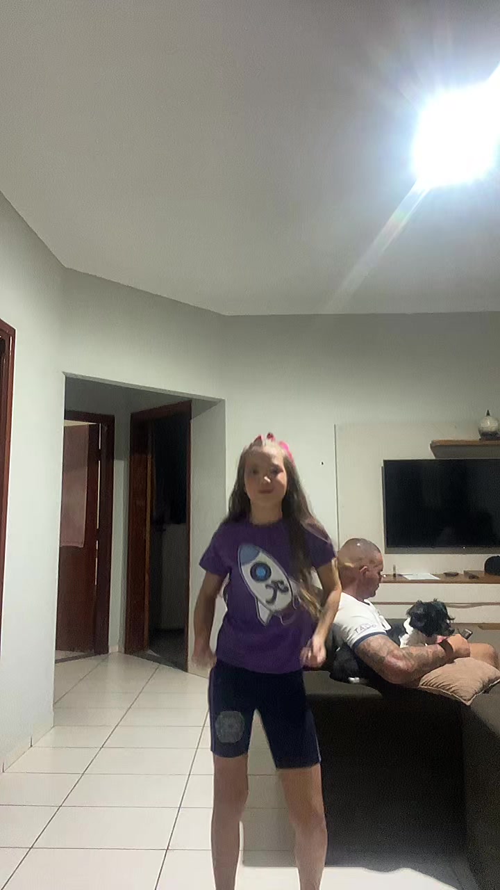 @Lav&iacute;nia Vit&oacute;ria