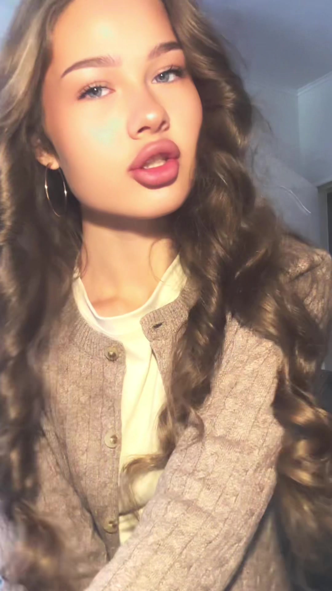 @𝓔𝓼𝓮𝓷𝓲𝔂𝓪