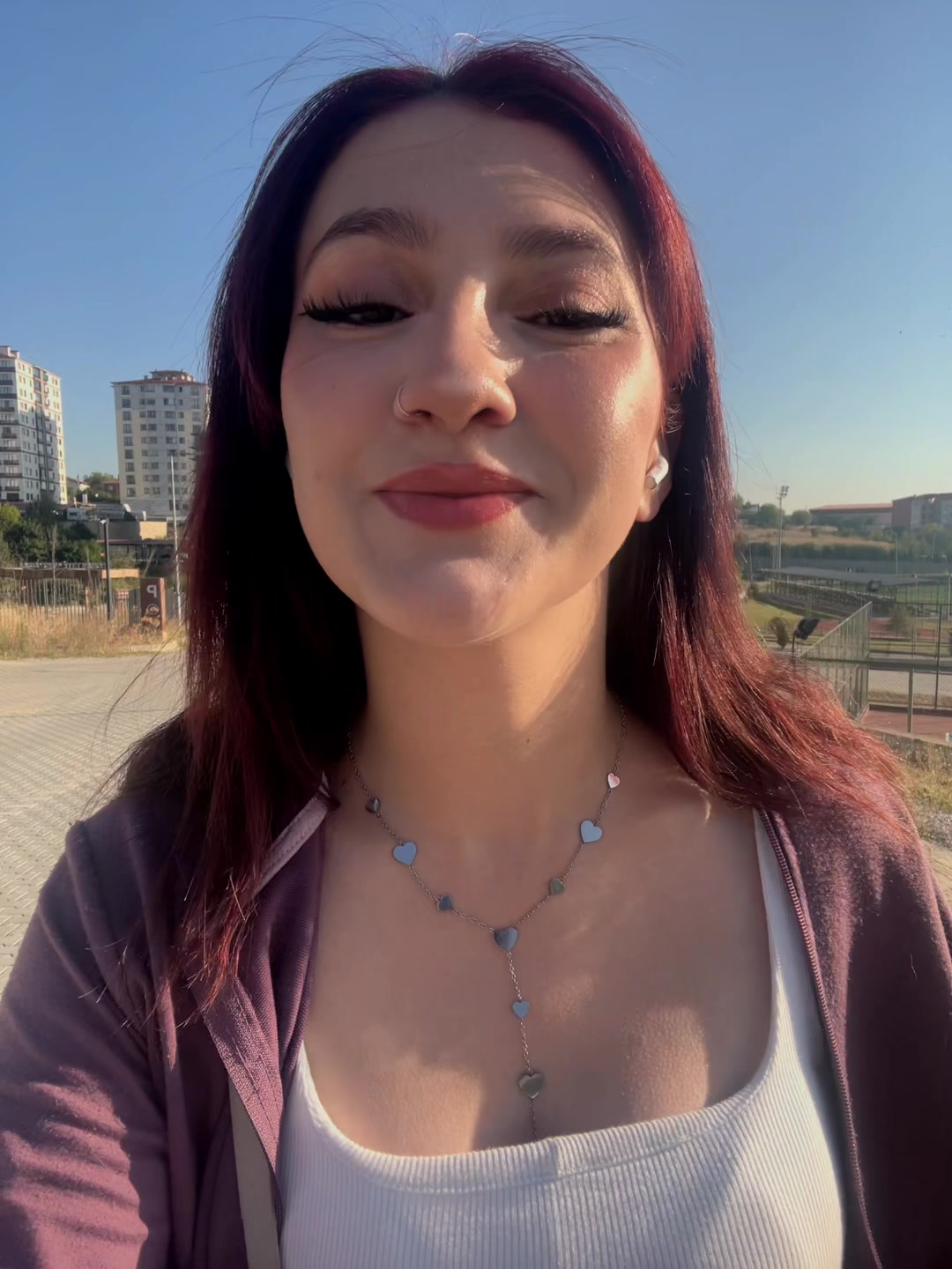 @F”