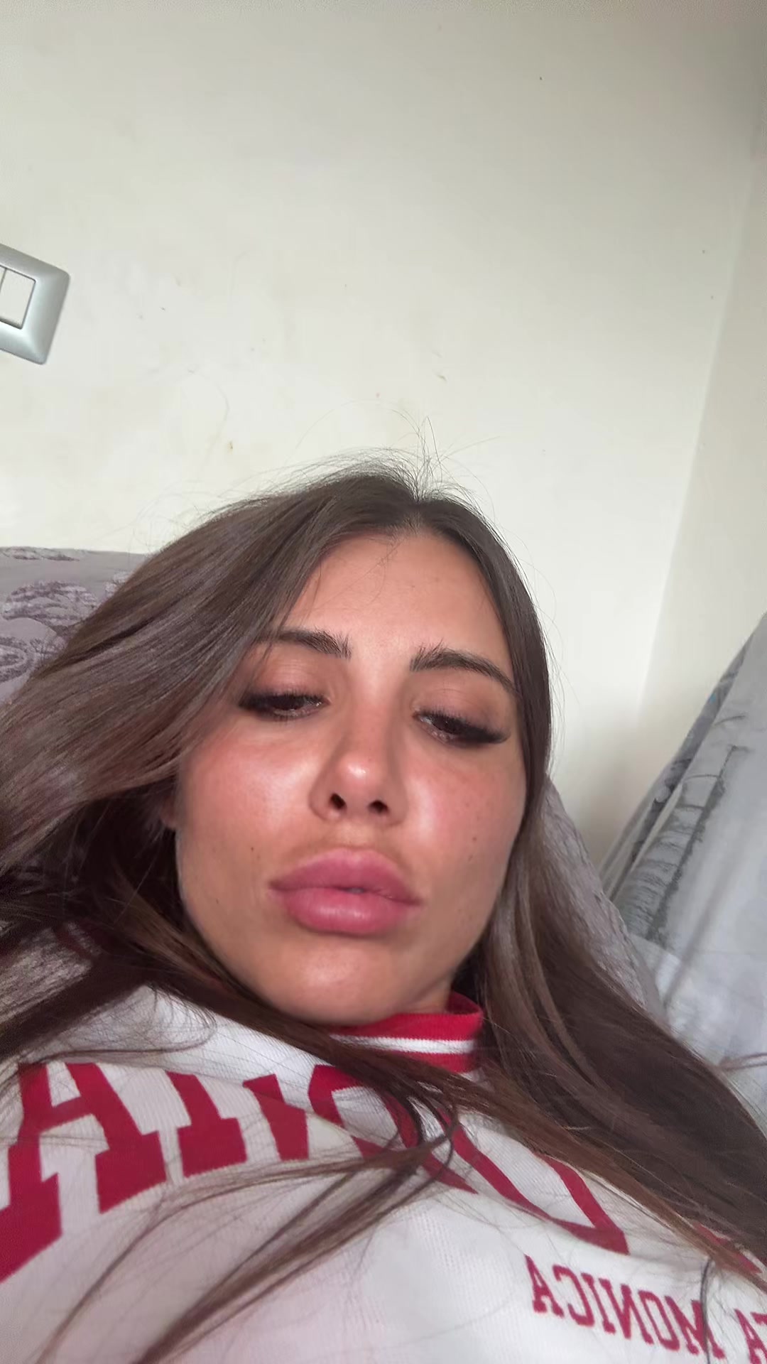 @G S