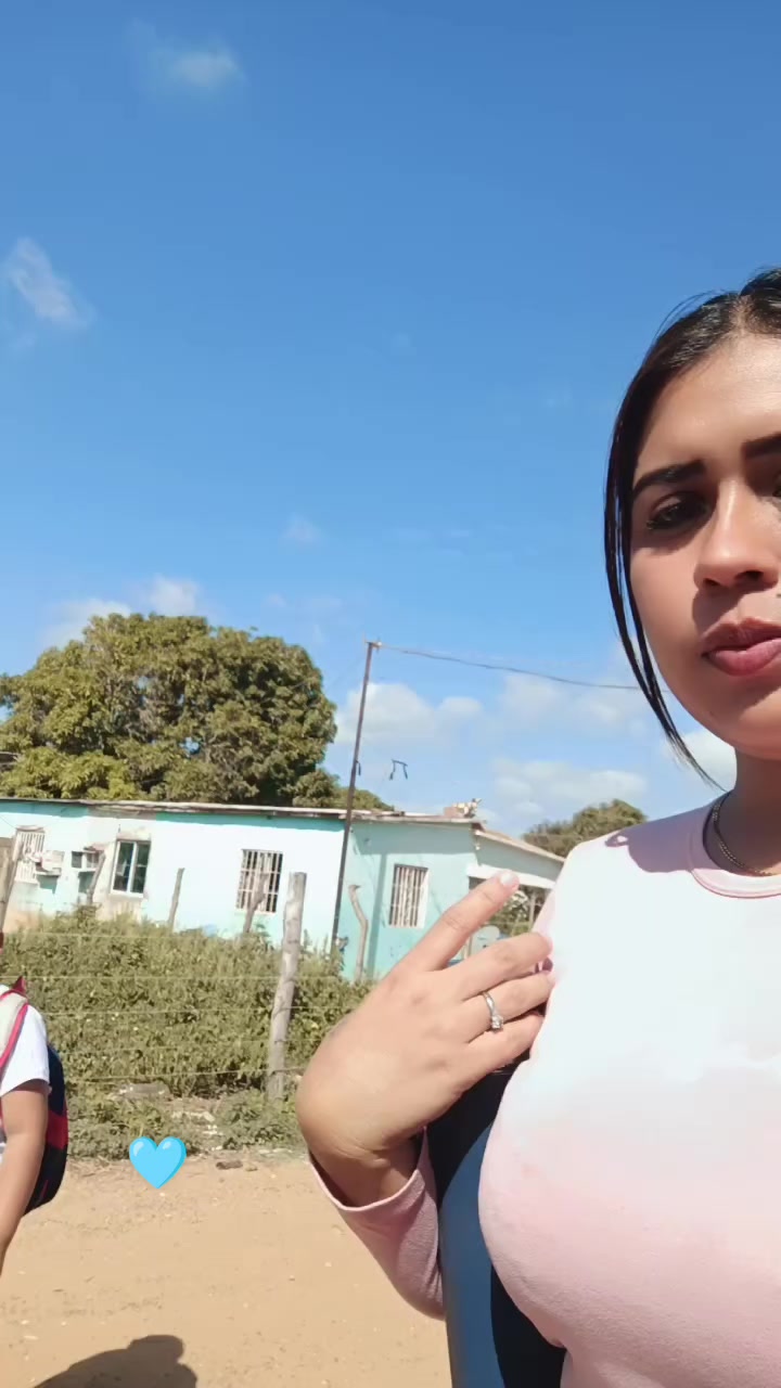@Yunely ✨
