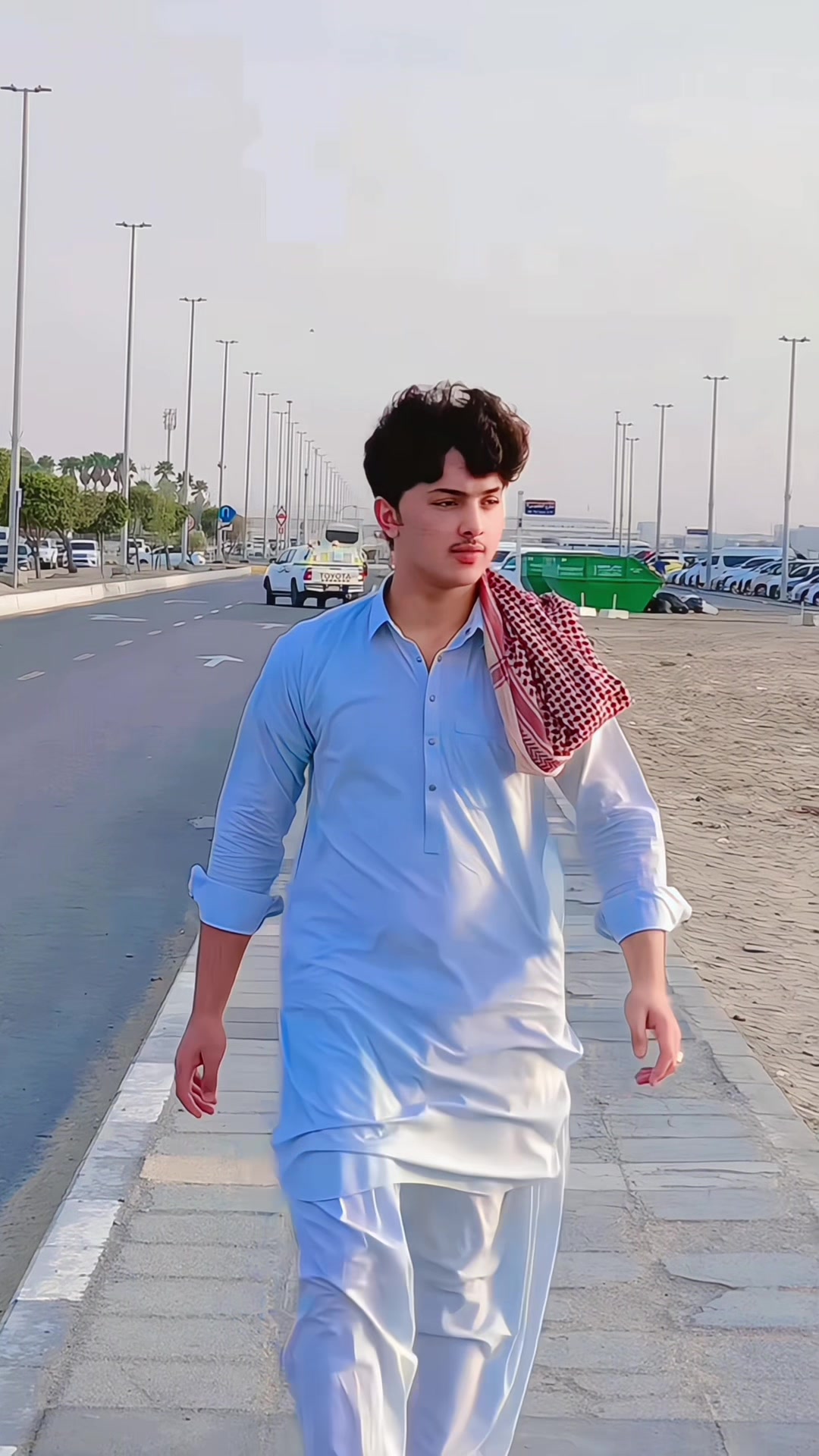 @🍂DIMPLE <🍁> BOY 🇦🇪