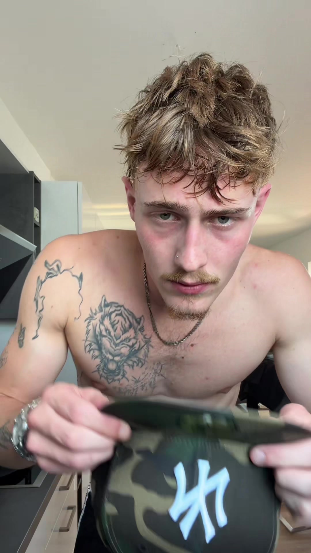 @louraintt