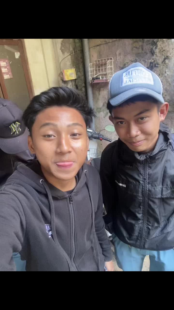 @Aboyy