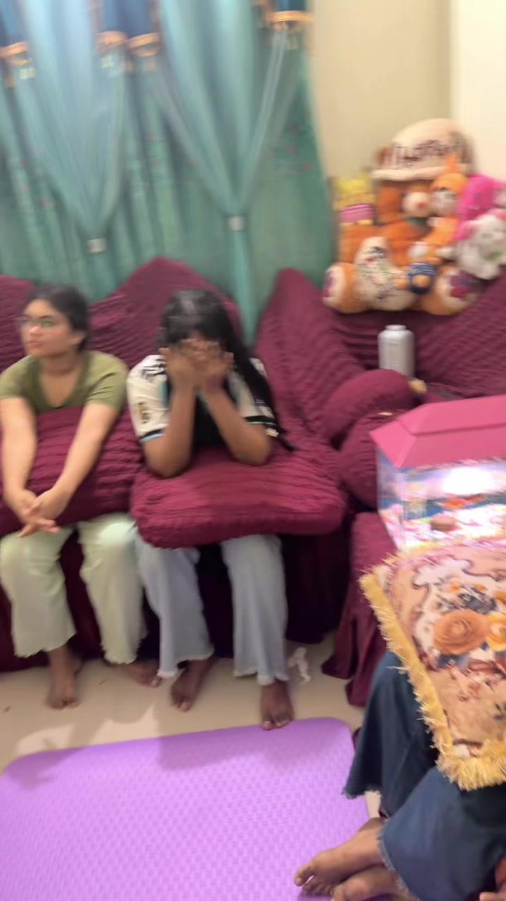 @Sara Vlogs