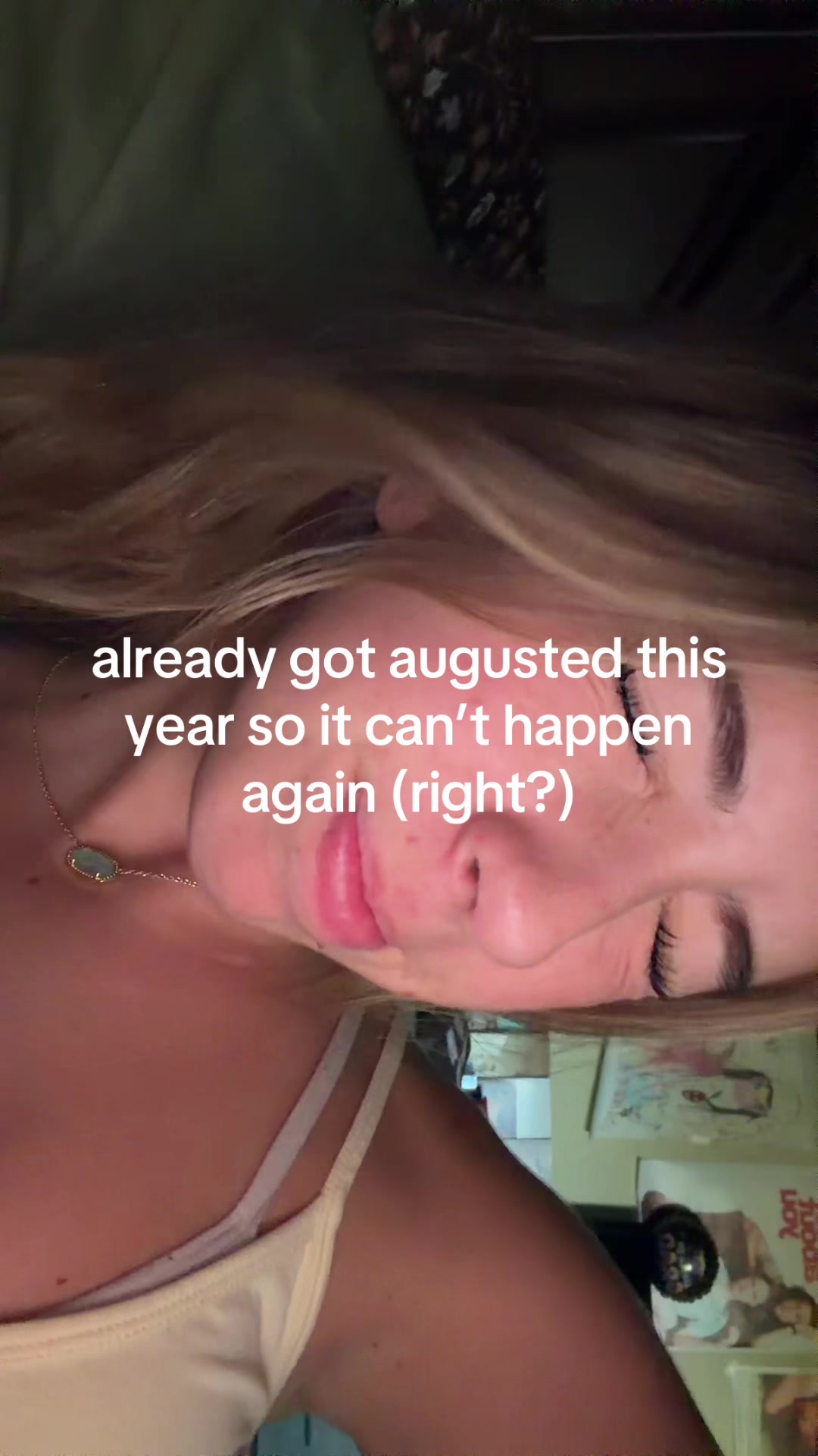 @lauren 💐🍒🎞️🧸🎀