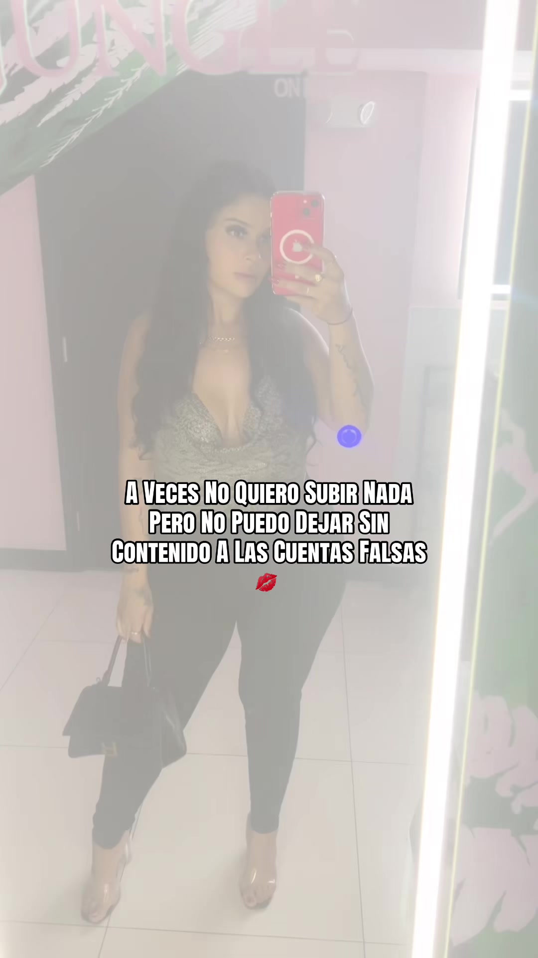 @LaritsaJ