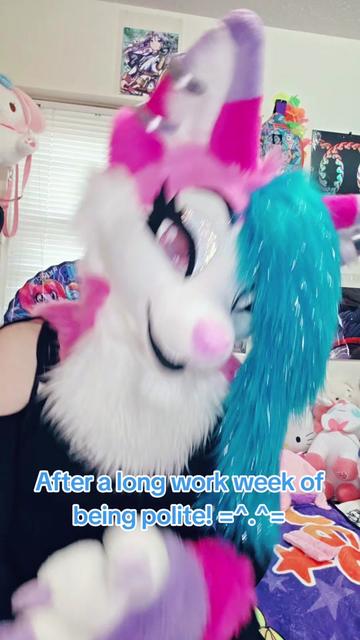 @KandiKitsune