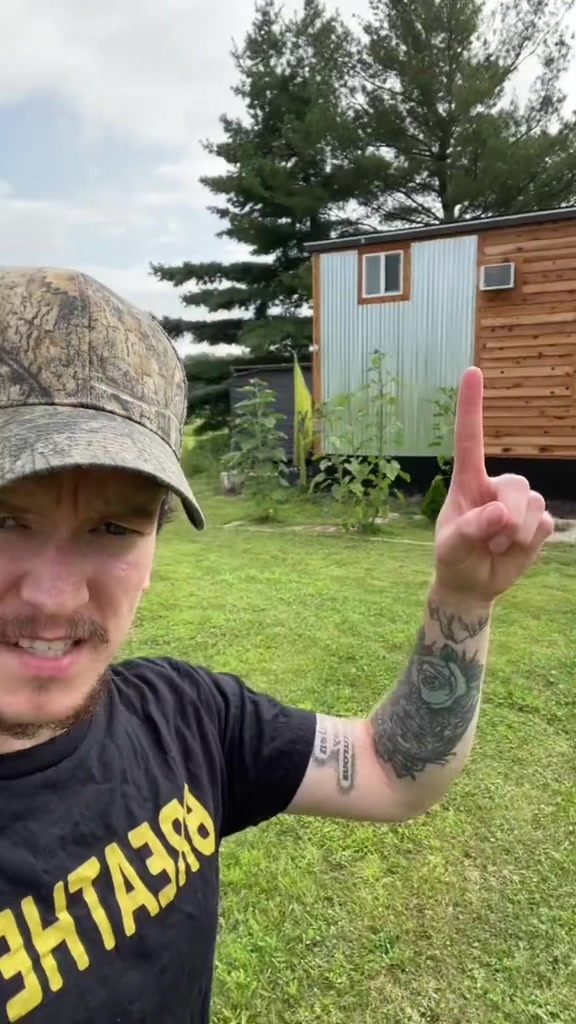 @TINY HOUSE JACK