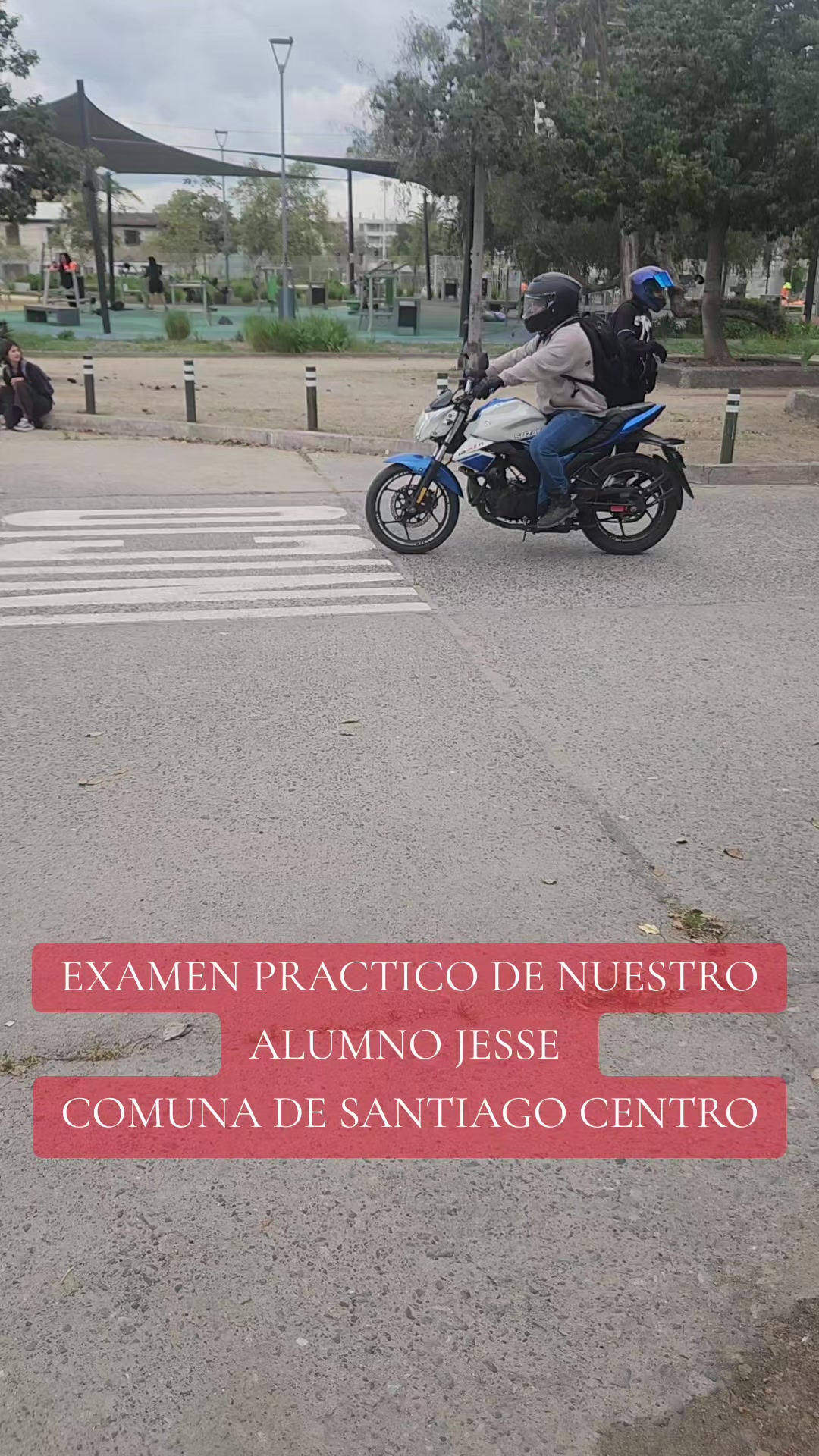 @CLASESDEMOTO.GIXXERMANIA