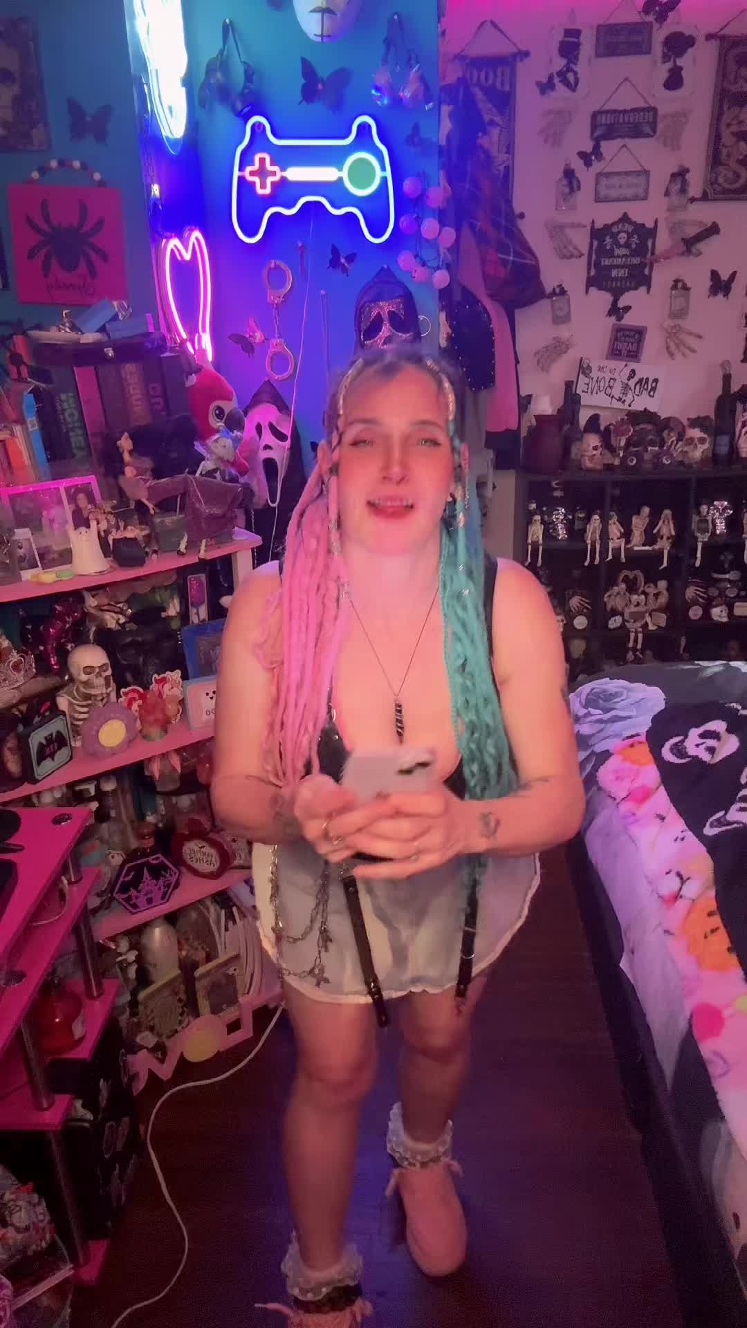 @crazyscorpiochix80