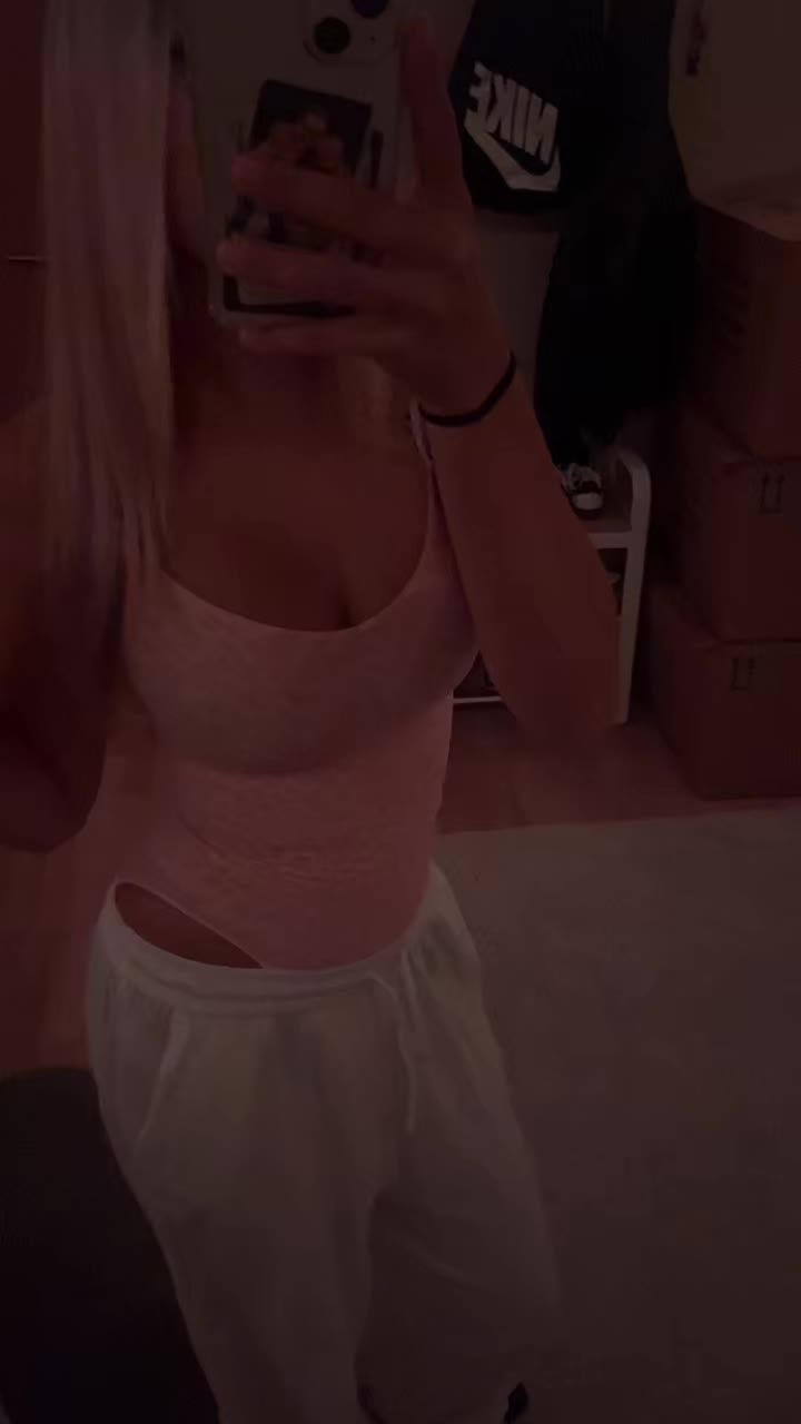 @𝐴𝑚𝑒𝑙𝑖𝑒ꨄ