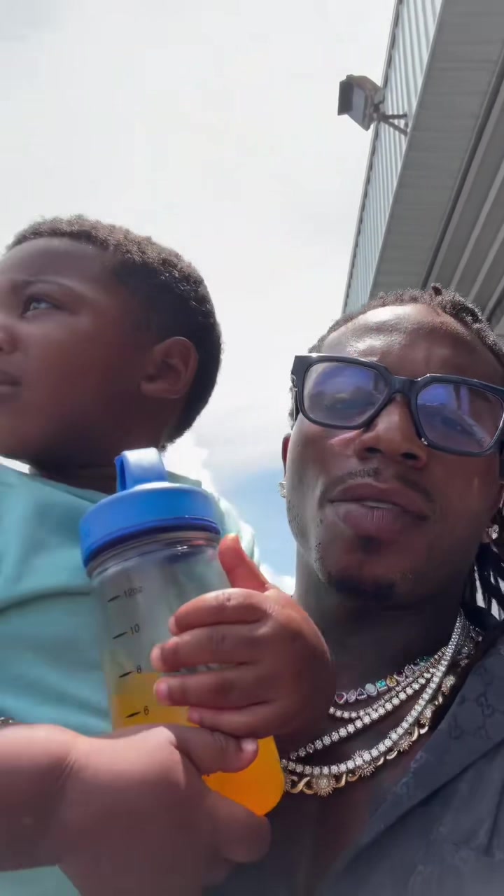 @Jacquees