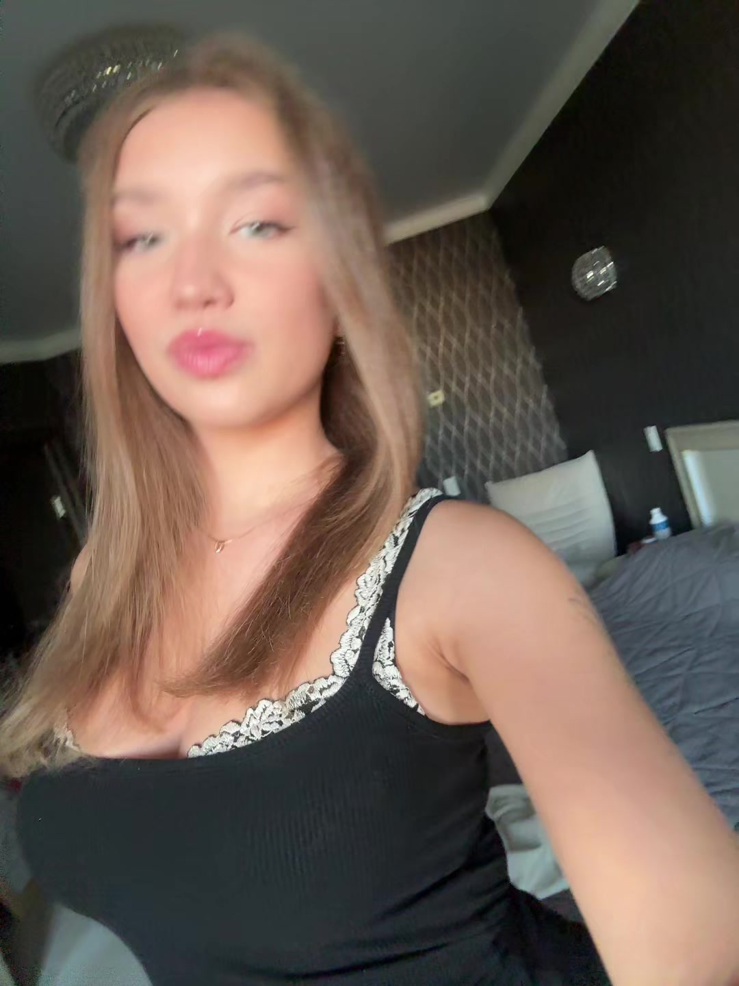 @verónikk