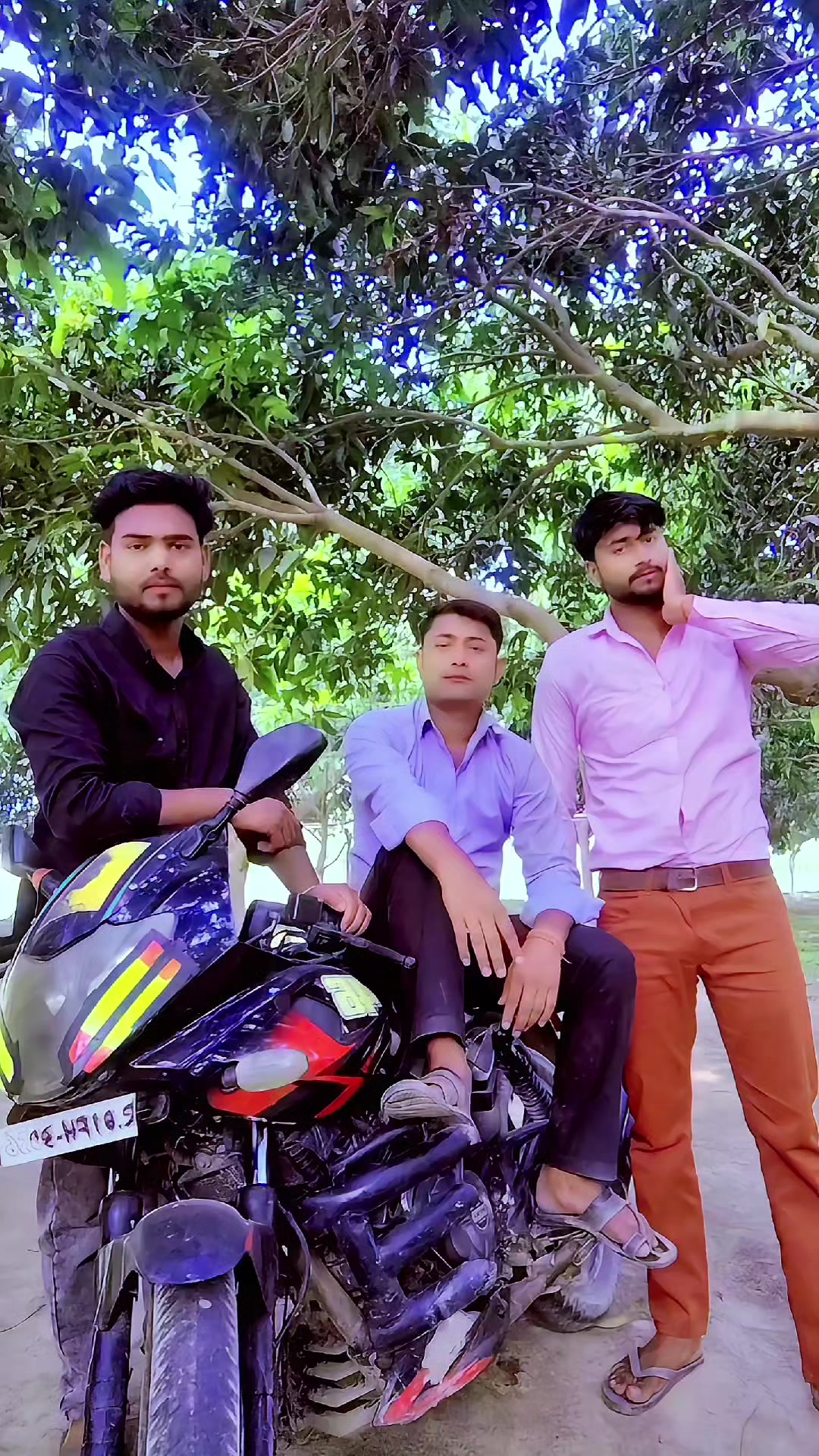 @(hy)<-{dabang}-(is)-back🇳🇵4