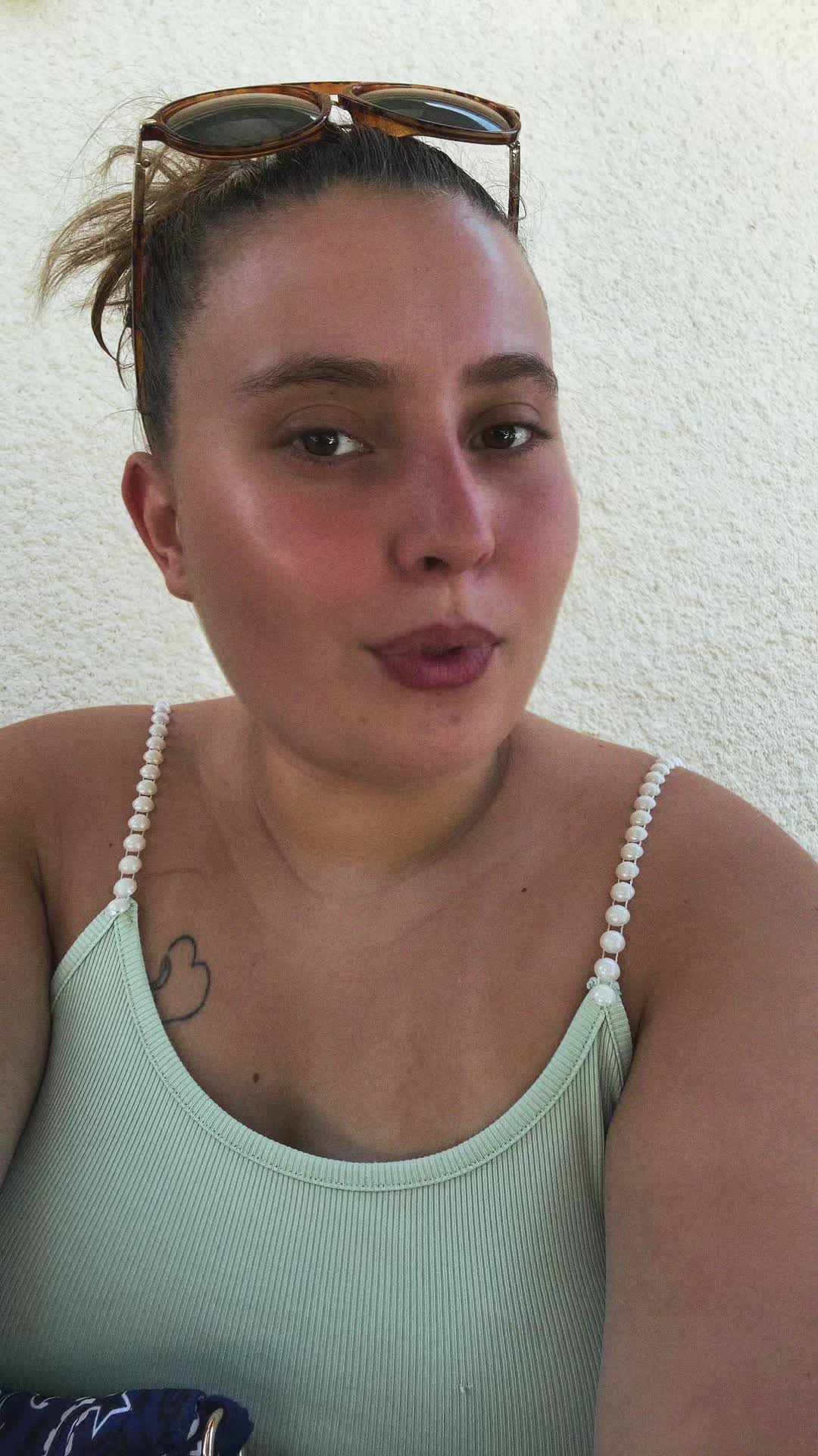@Očéãnē Bõnvoīsīn