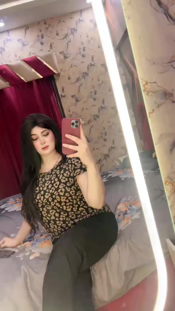 @Alizay_shah