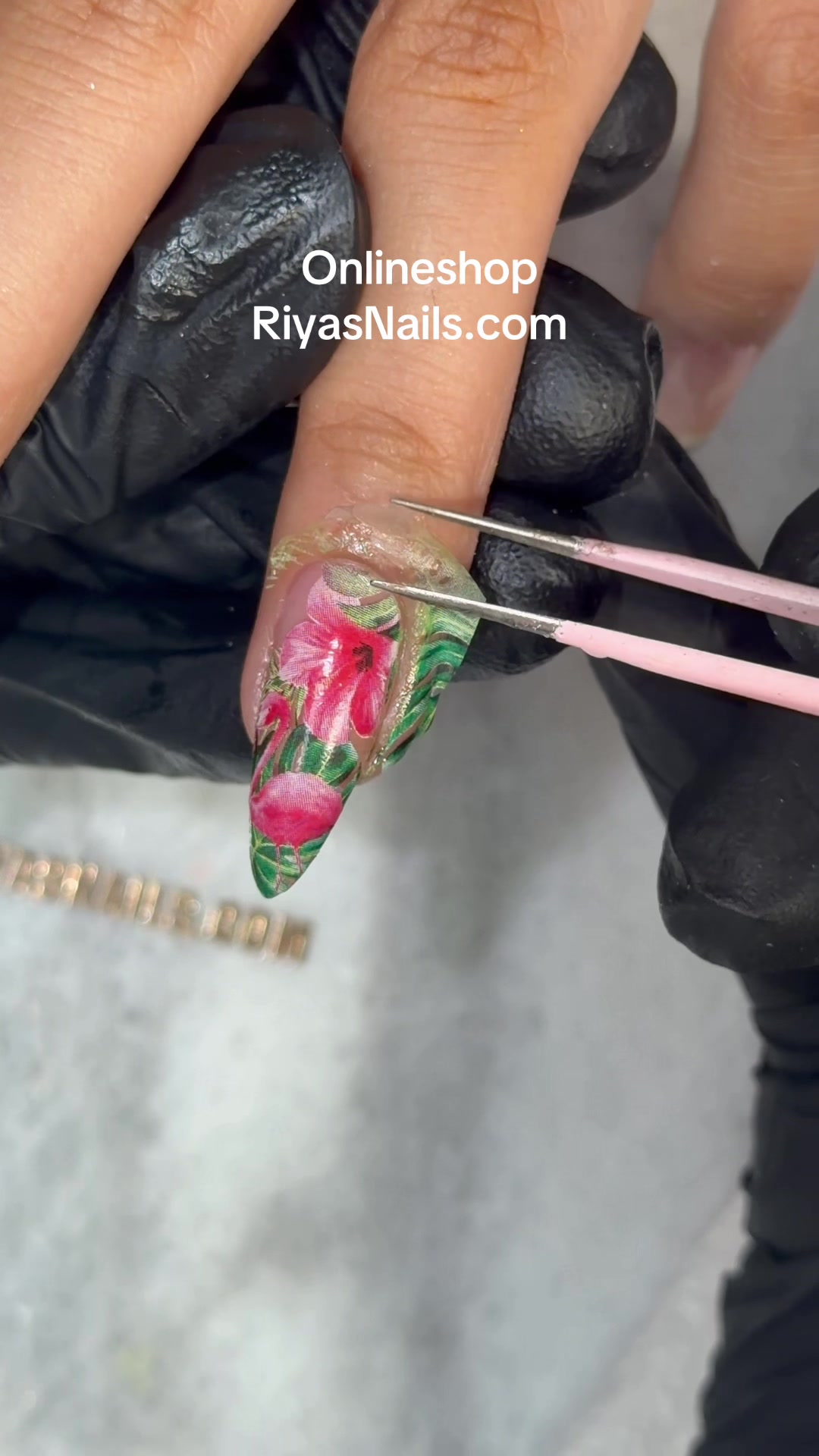 @Riya's Nails