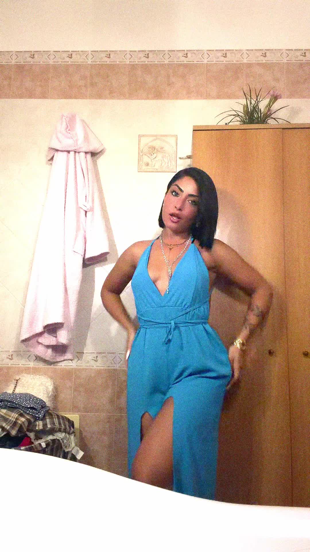 @Ilaria_
