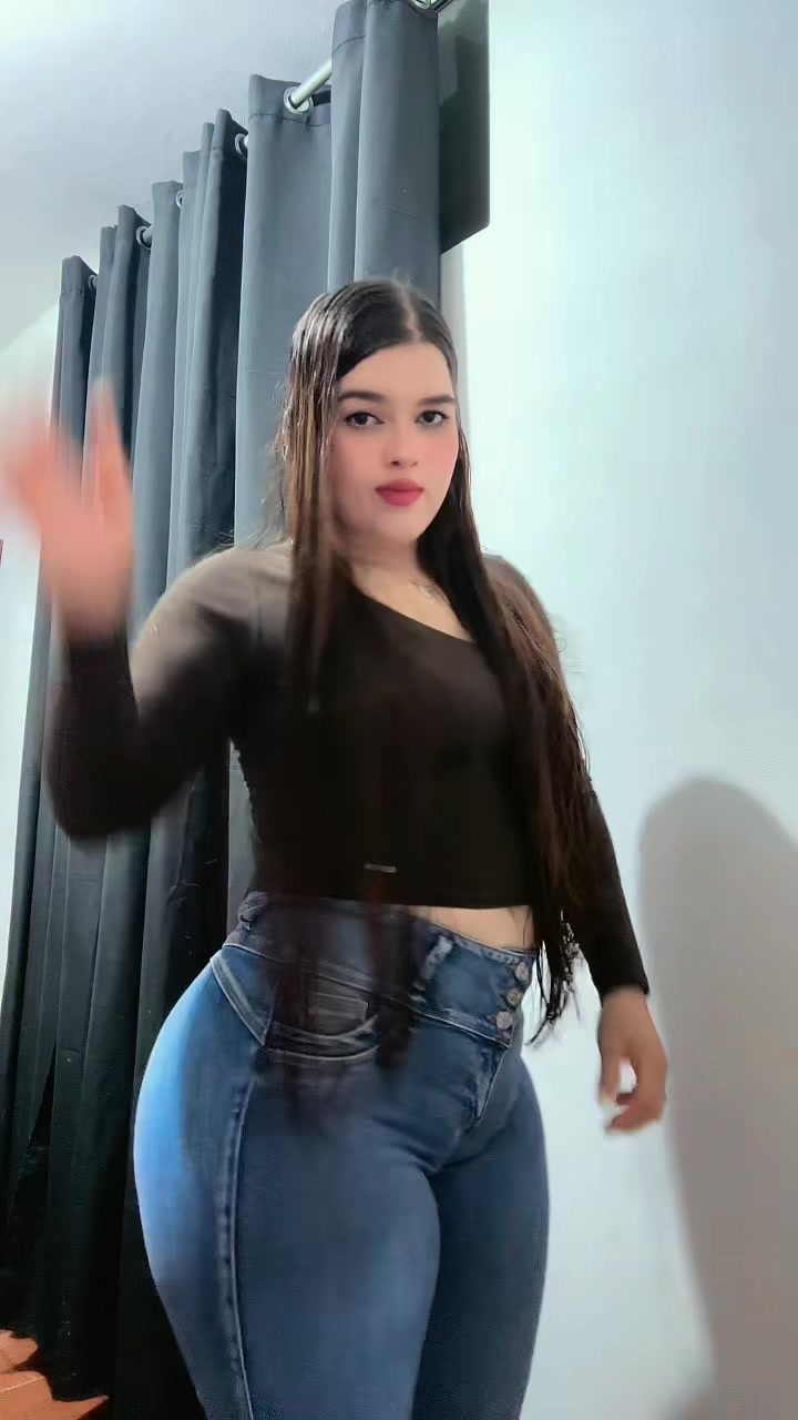@María
