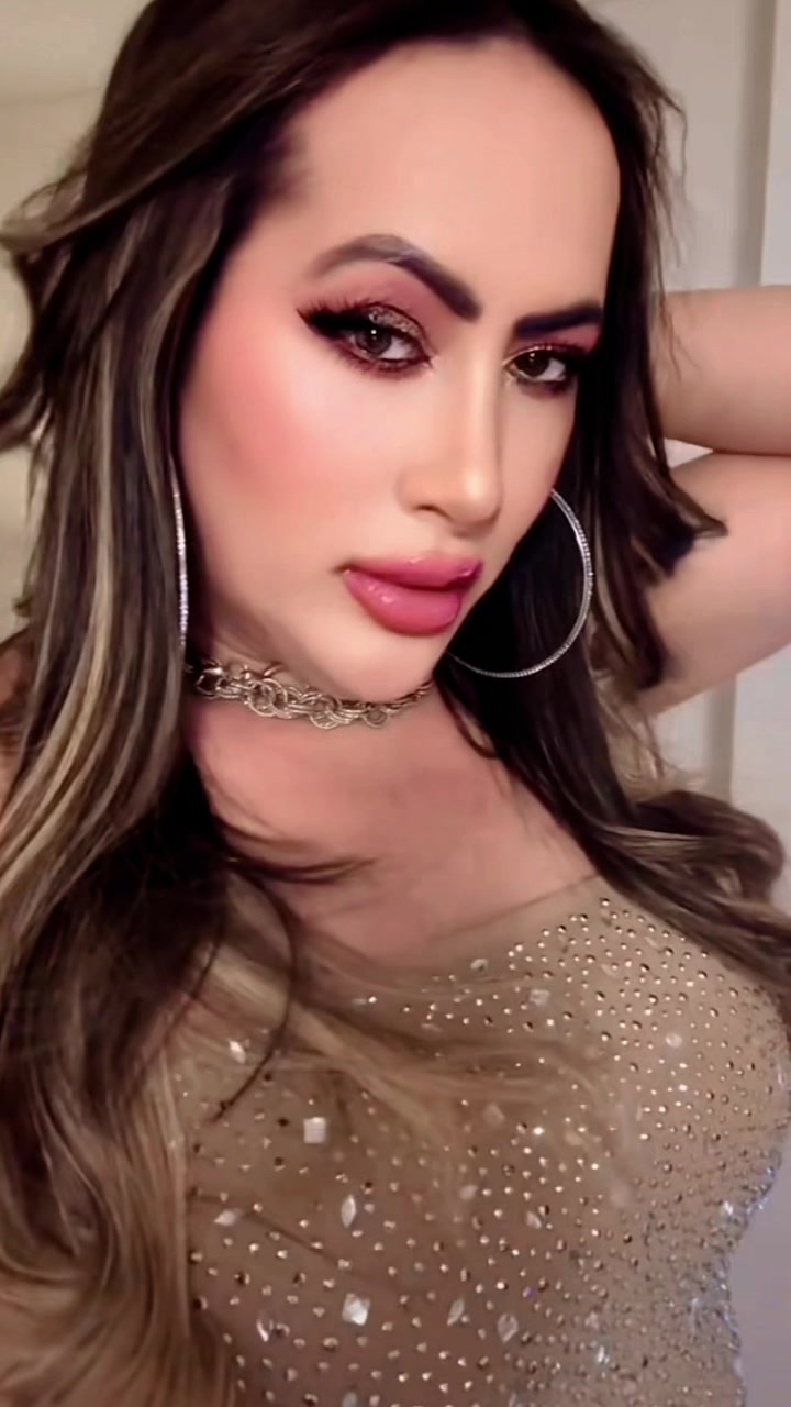 @Paola