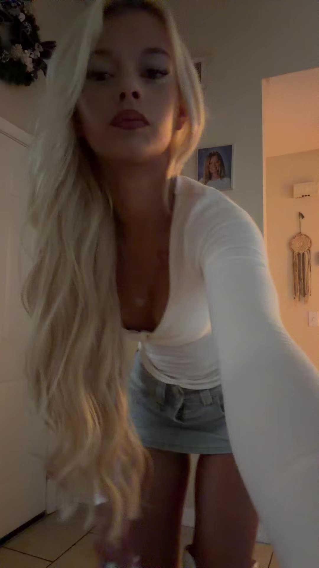 @avorie.mp4