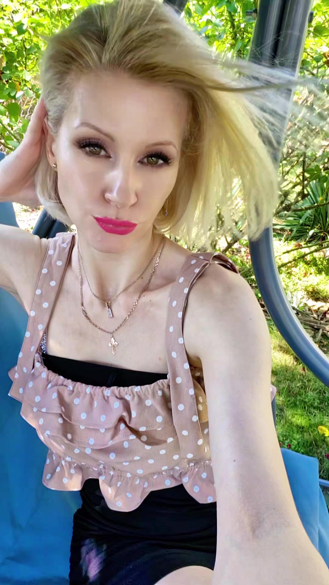 @Малышка💘
