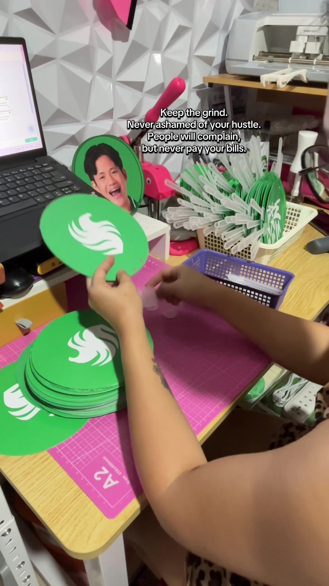@FB: MC Prints & Crafts