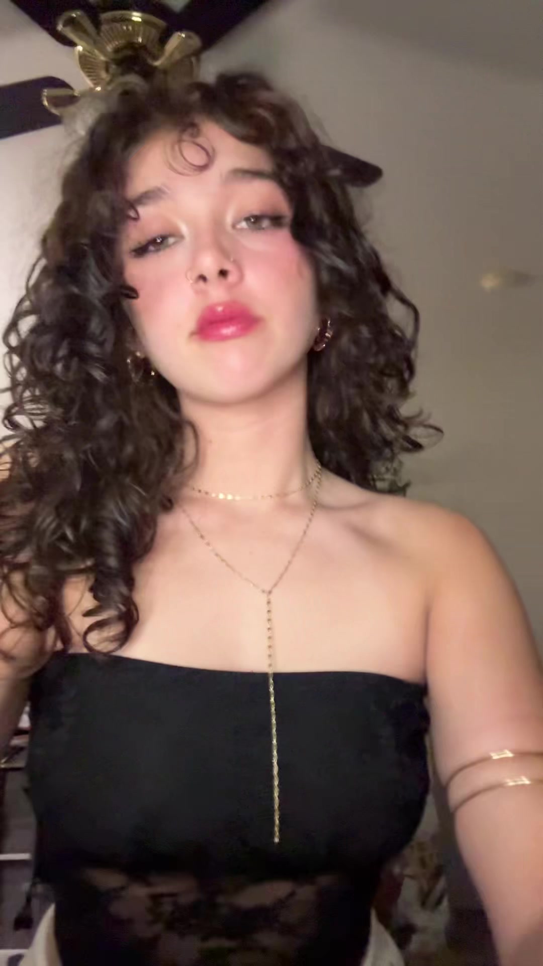 @️