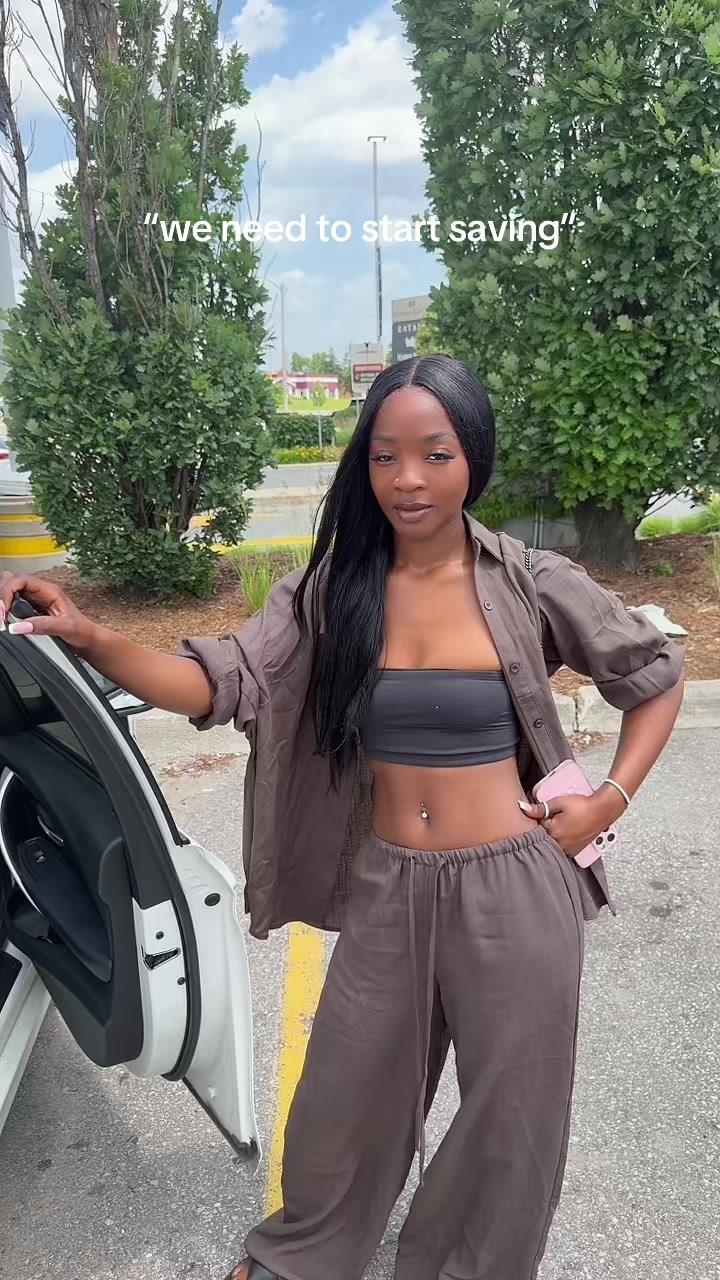 @👩🏾&zwj;❤️&zwj;💋&zwj;👩🏾