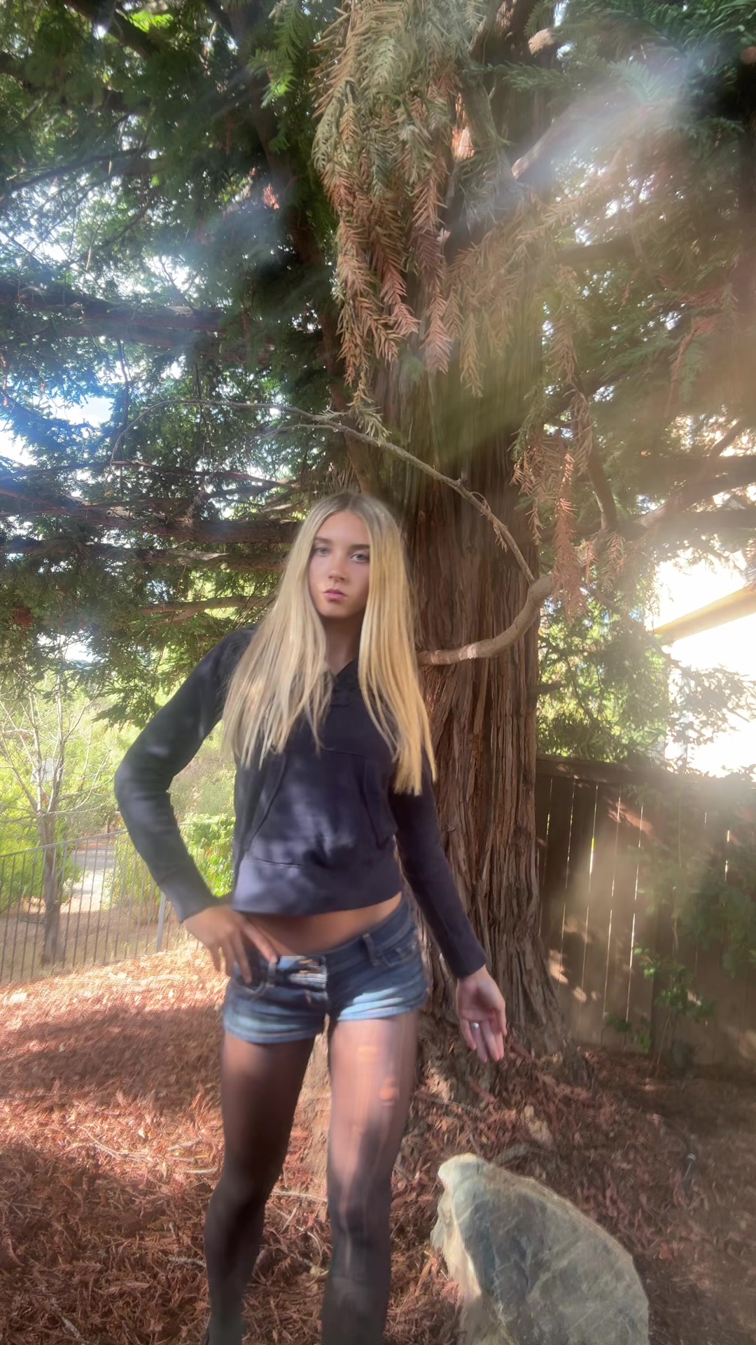 @milana
