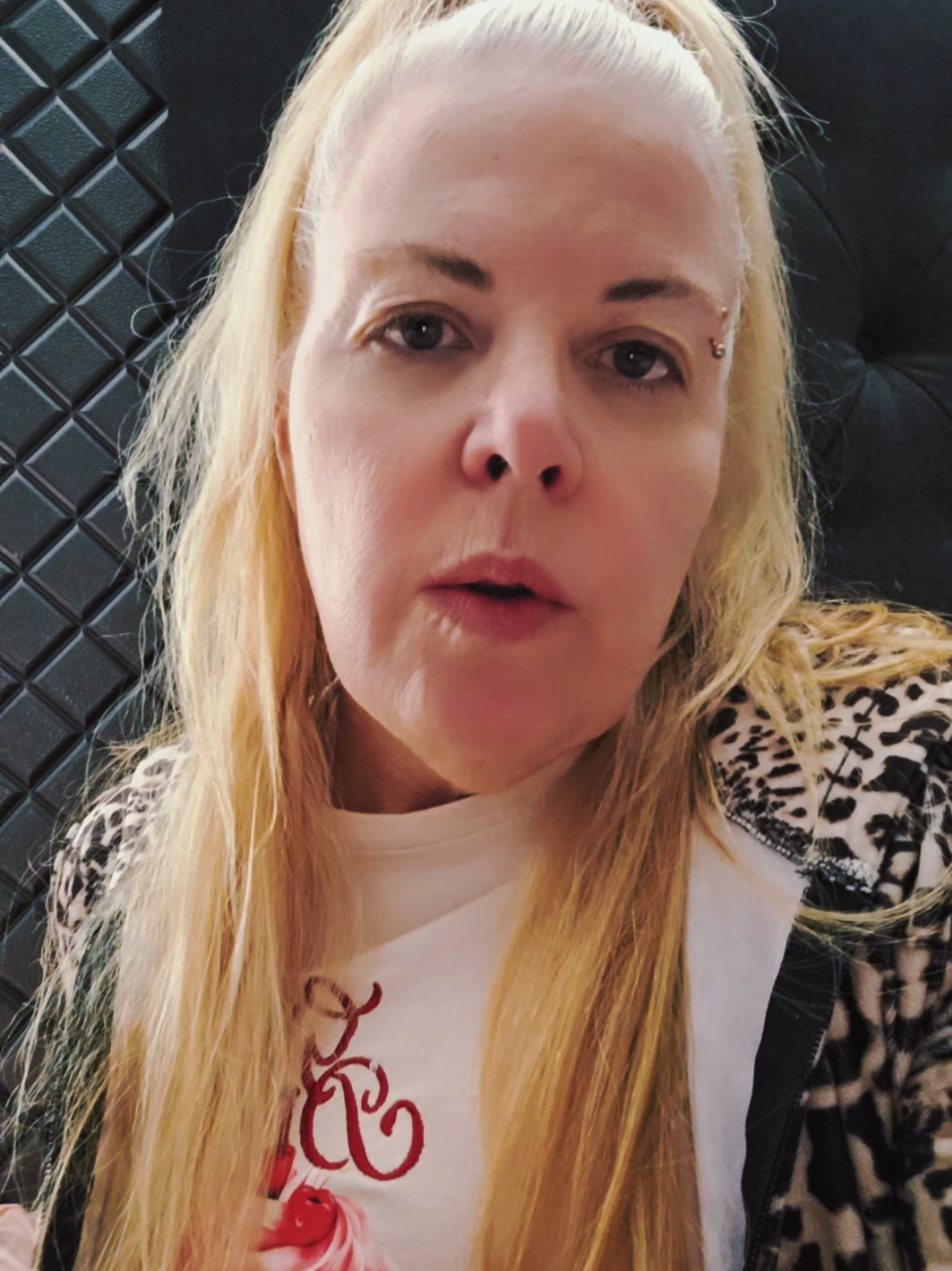 @greeneyeez