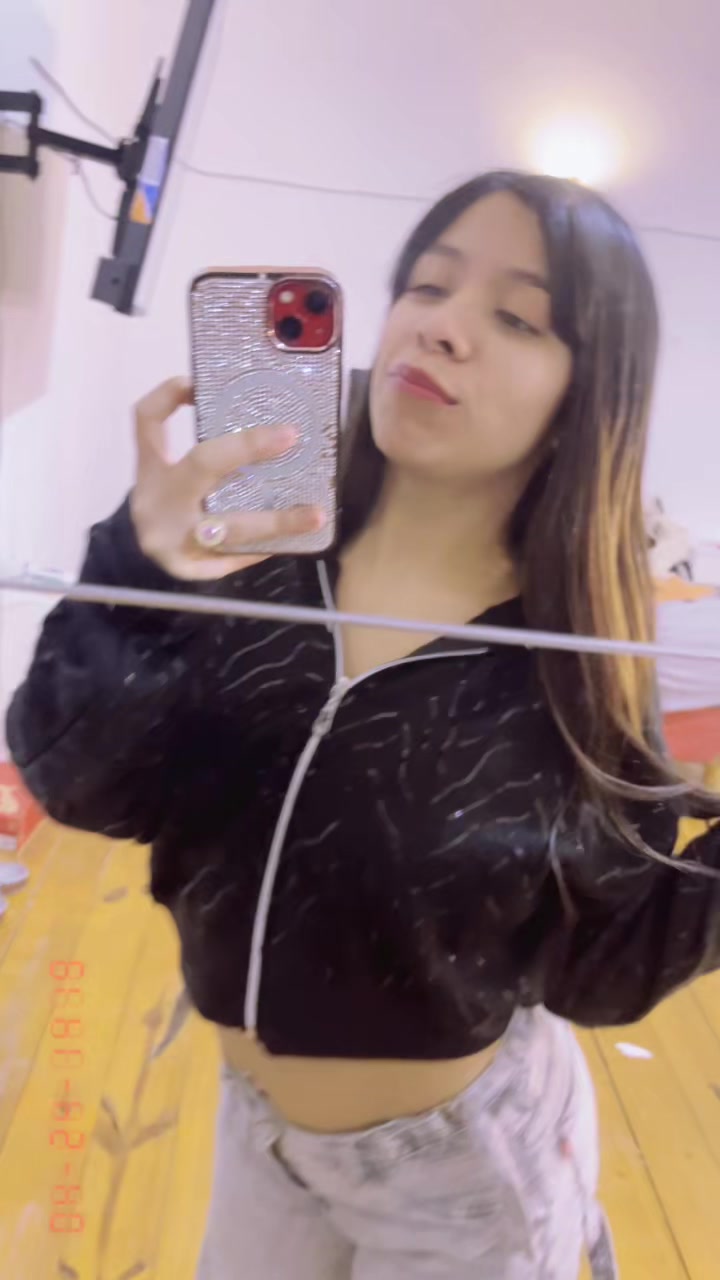 @camiretamozo01