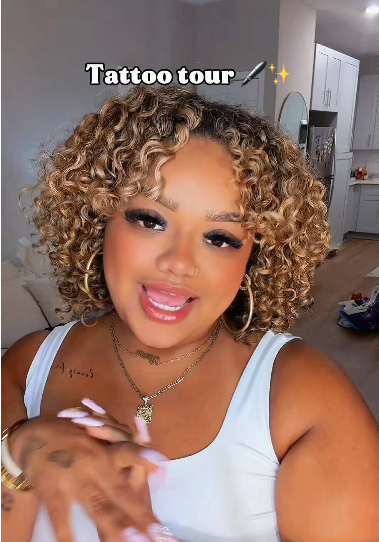 @Curlyheadsierra 💗