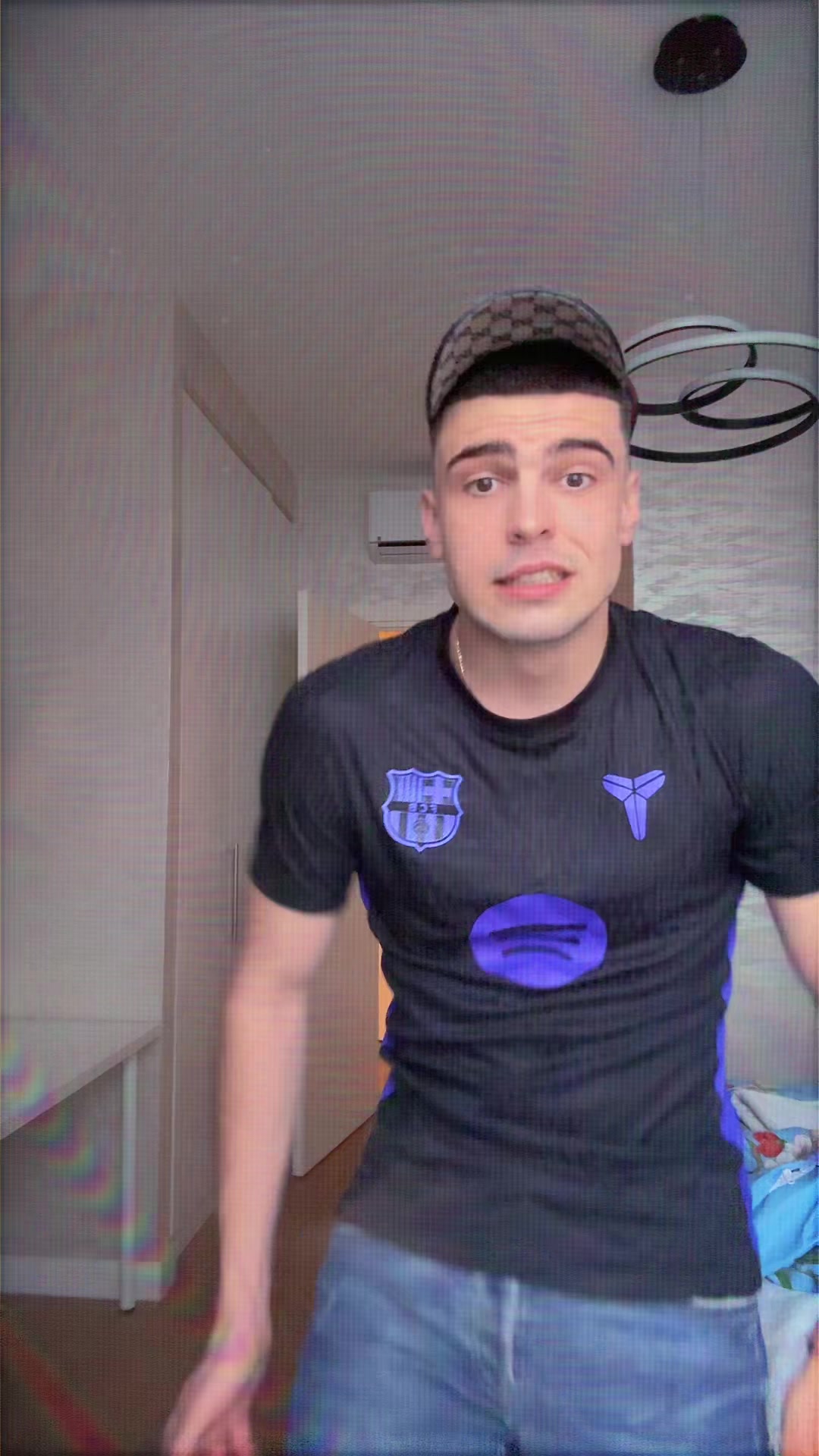 @Leviidesni