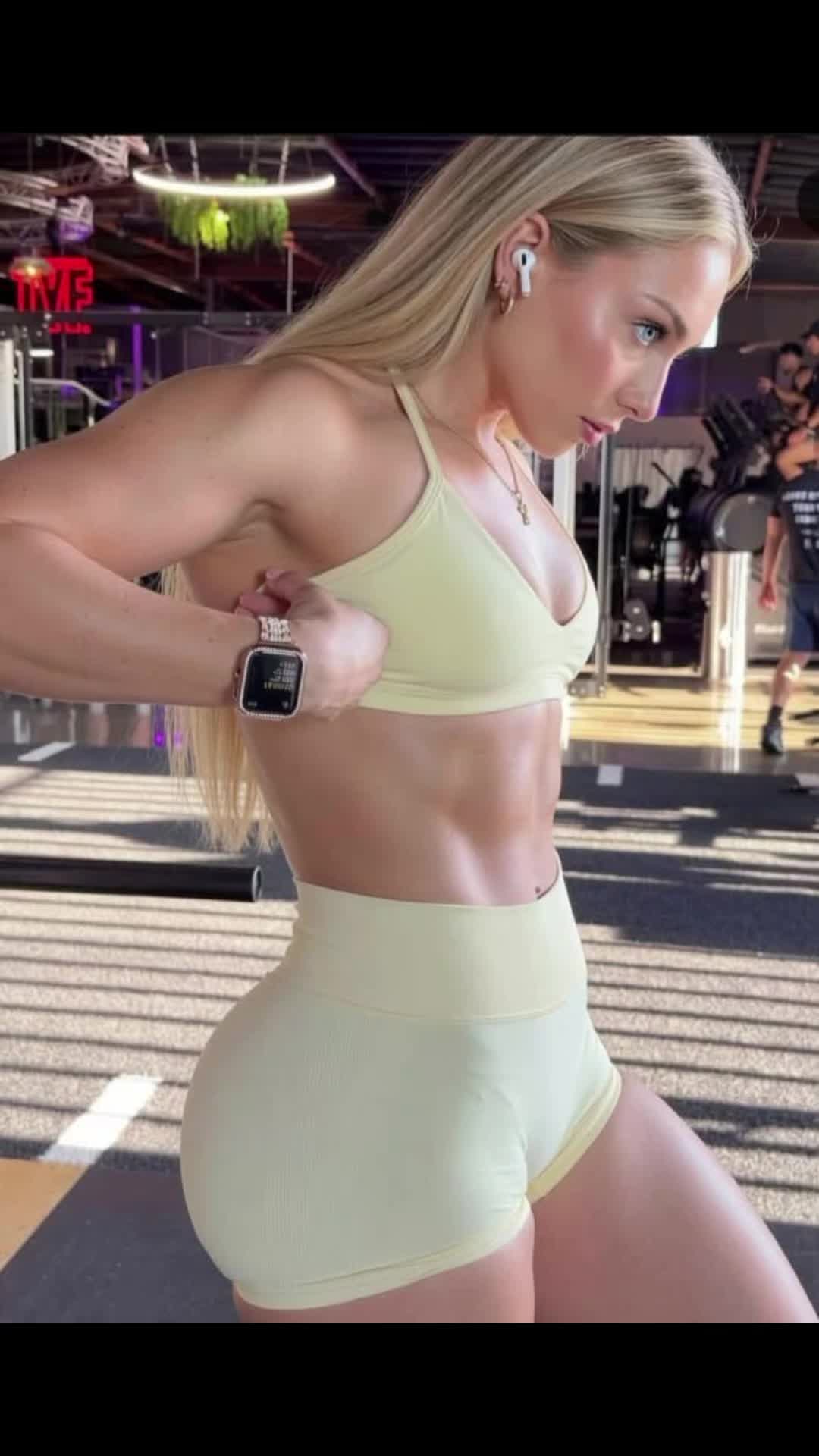 @nenasalmaximo