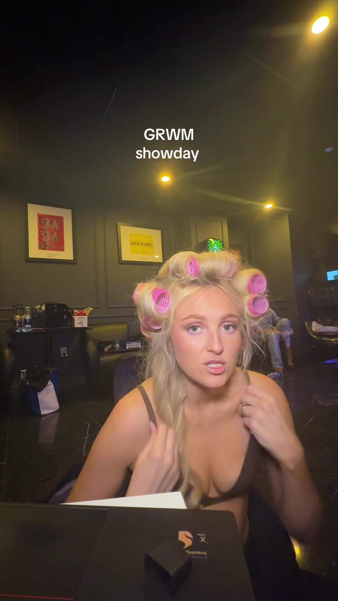 @dumbblondediary