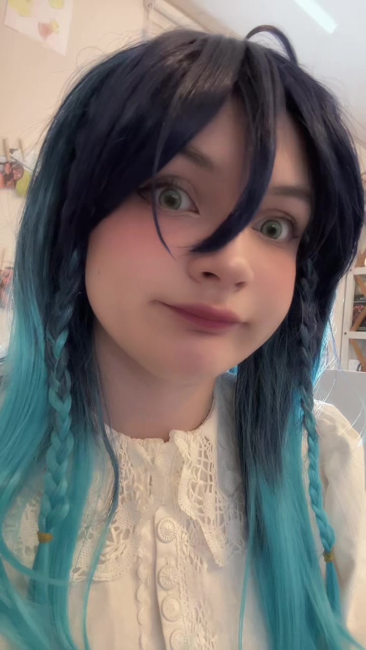 @emmaxcos_