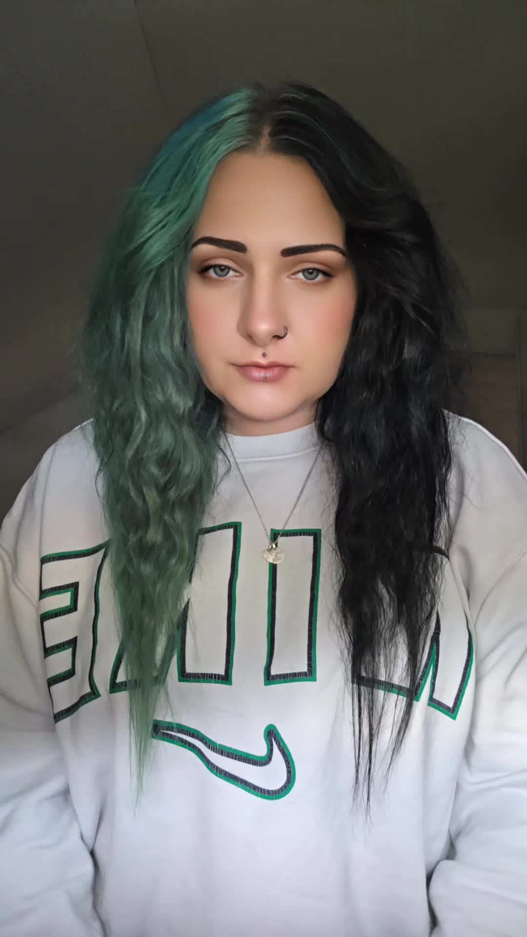 @ThisIsRaveriN