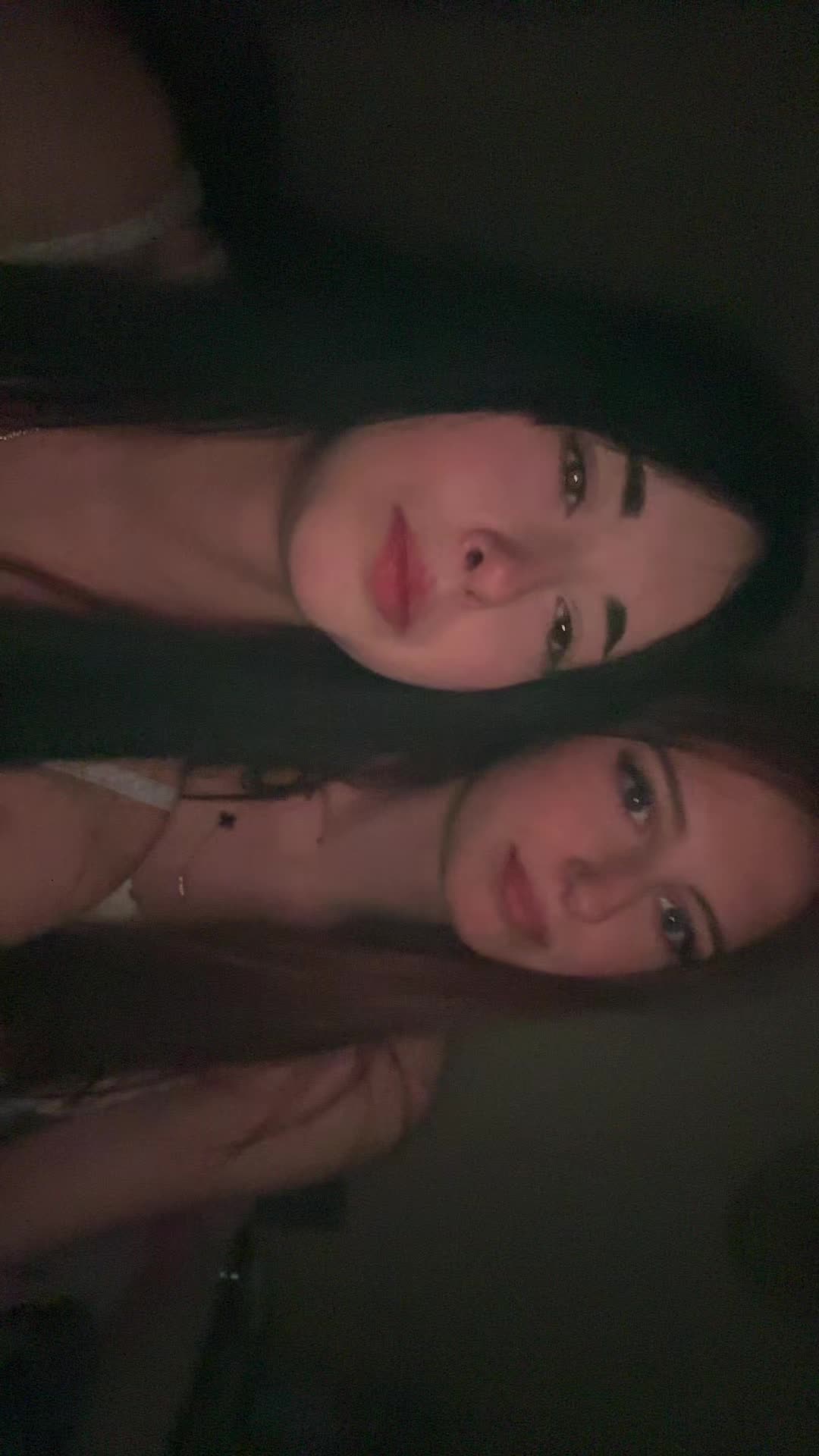 @★/⦻