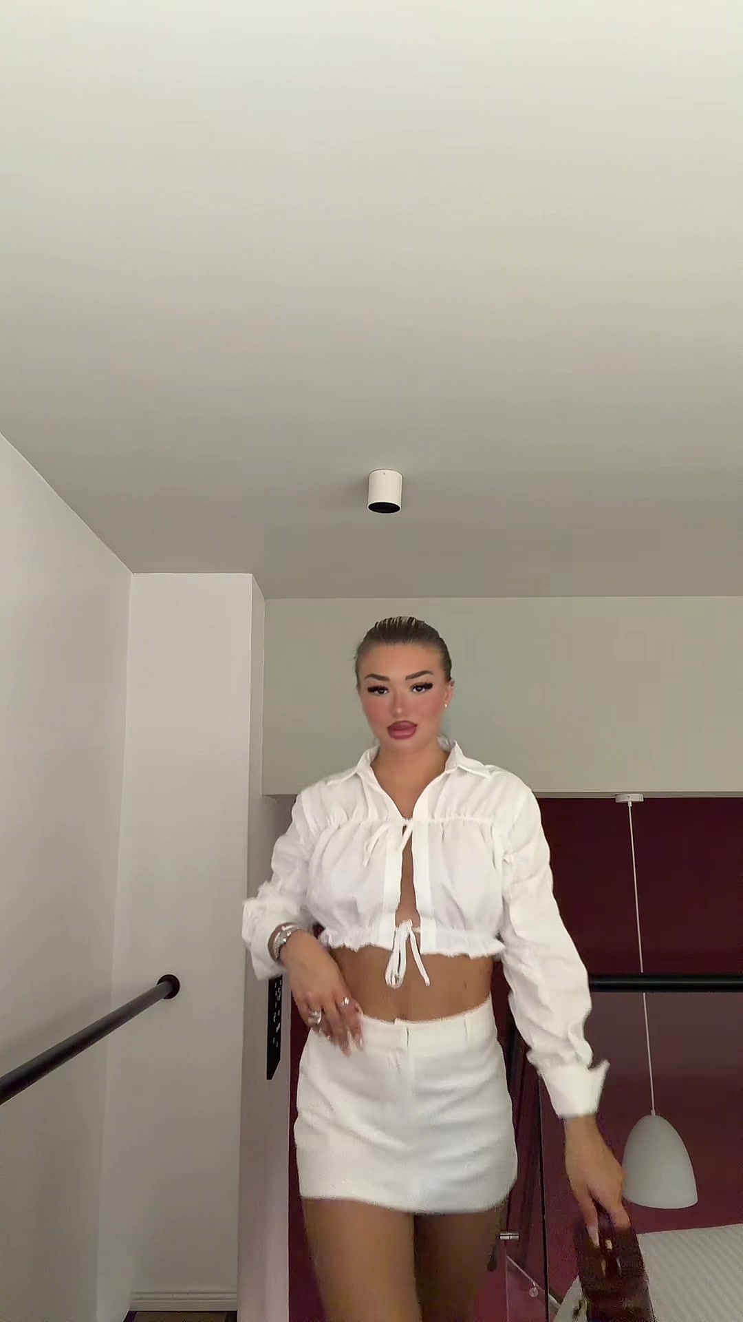 @L E O N O R A 💎