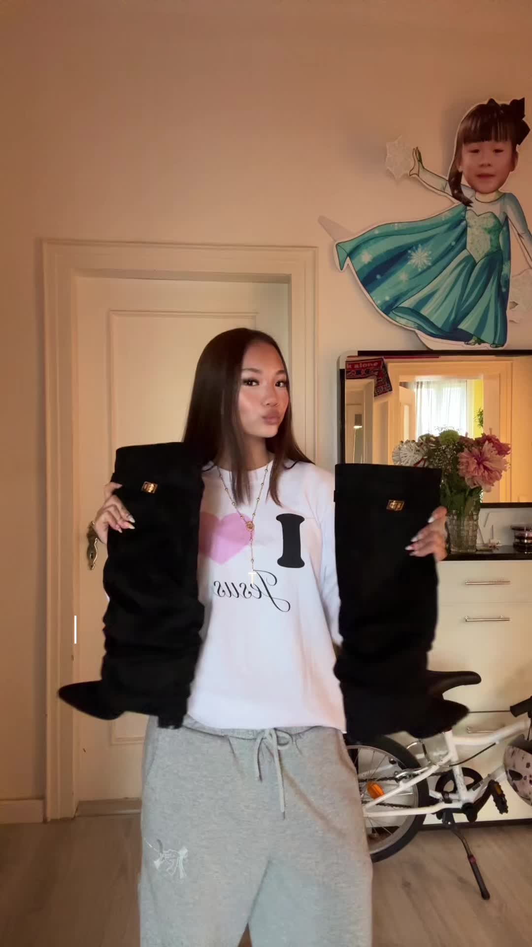 @Chau✞