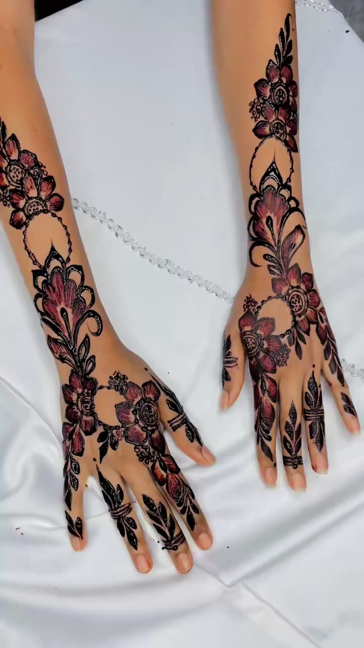 @Hafi henna design & school