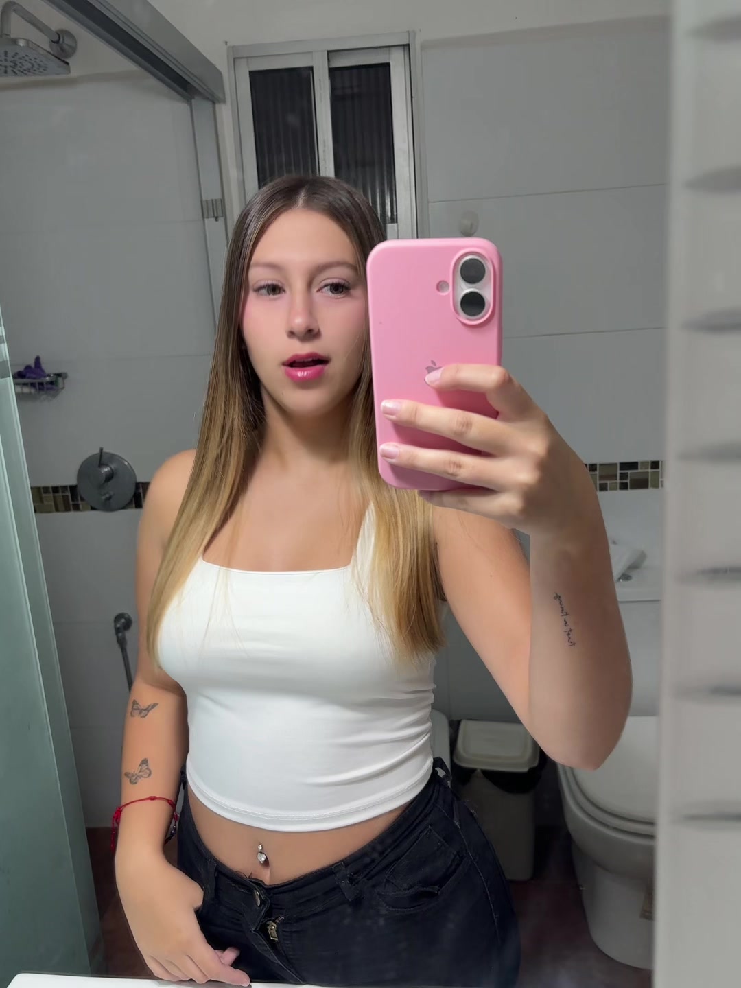 @Viickyy