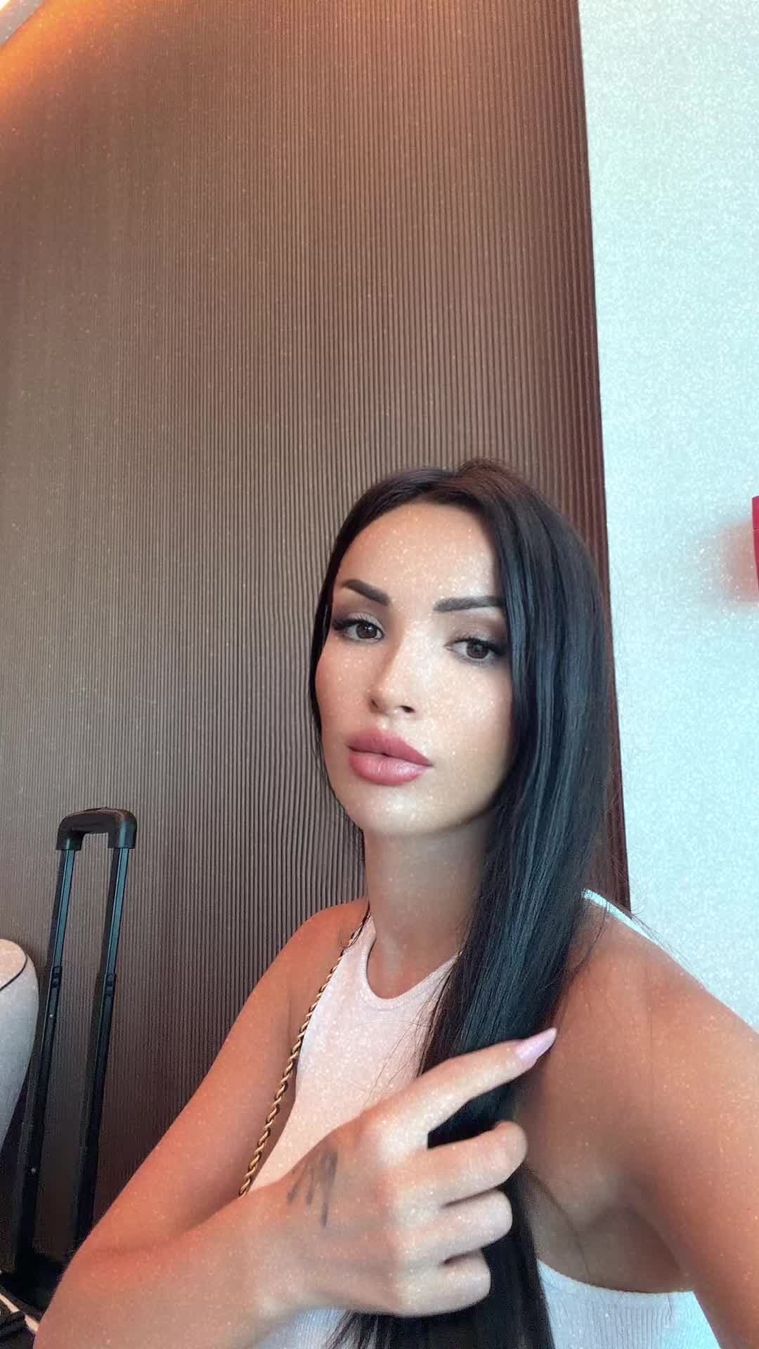 @Stela Kristela Behaj