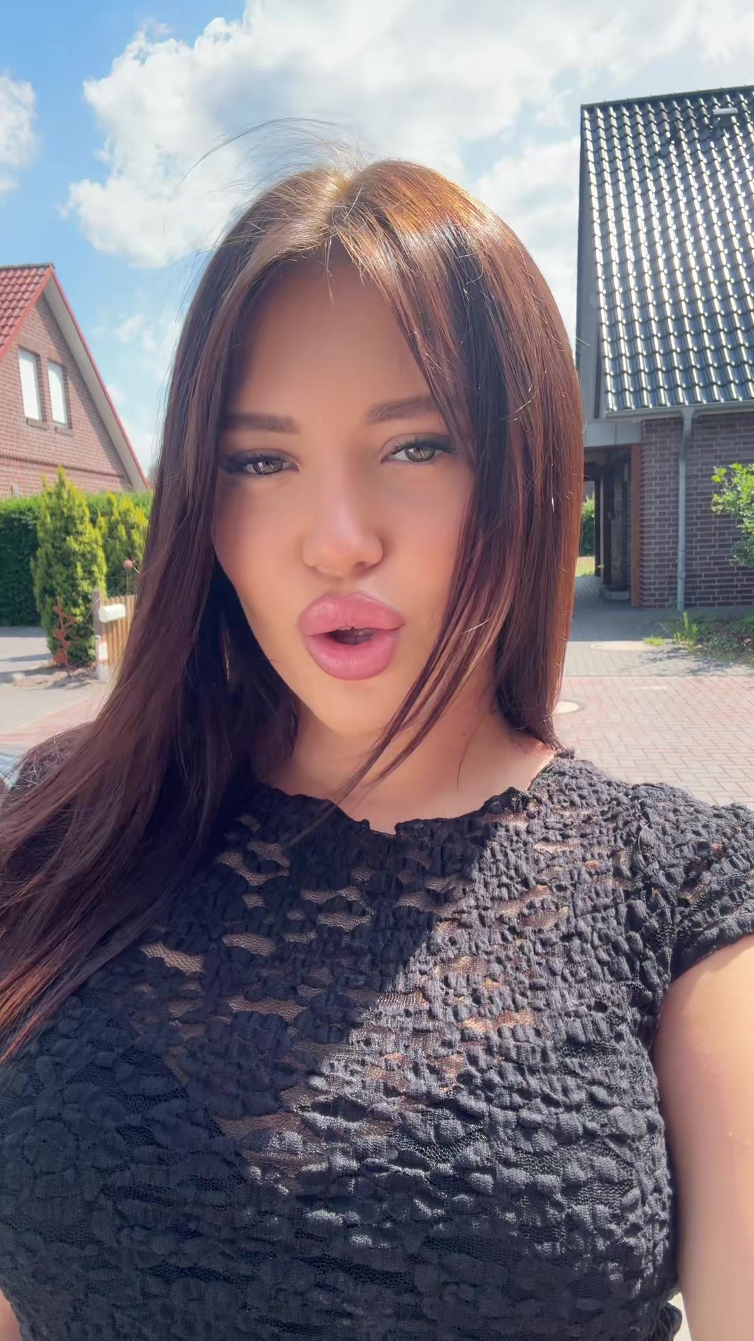 @𝐦𝐢𝐥𝐞𝐧𝐚