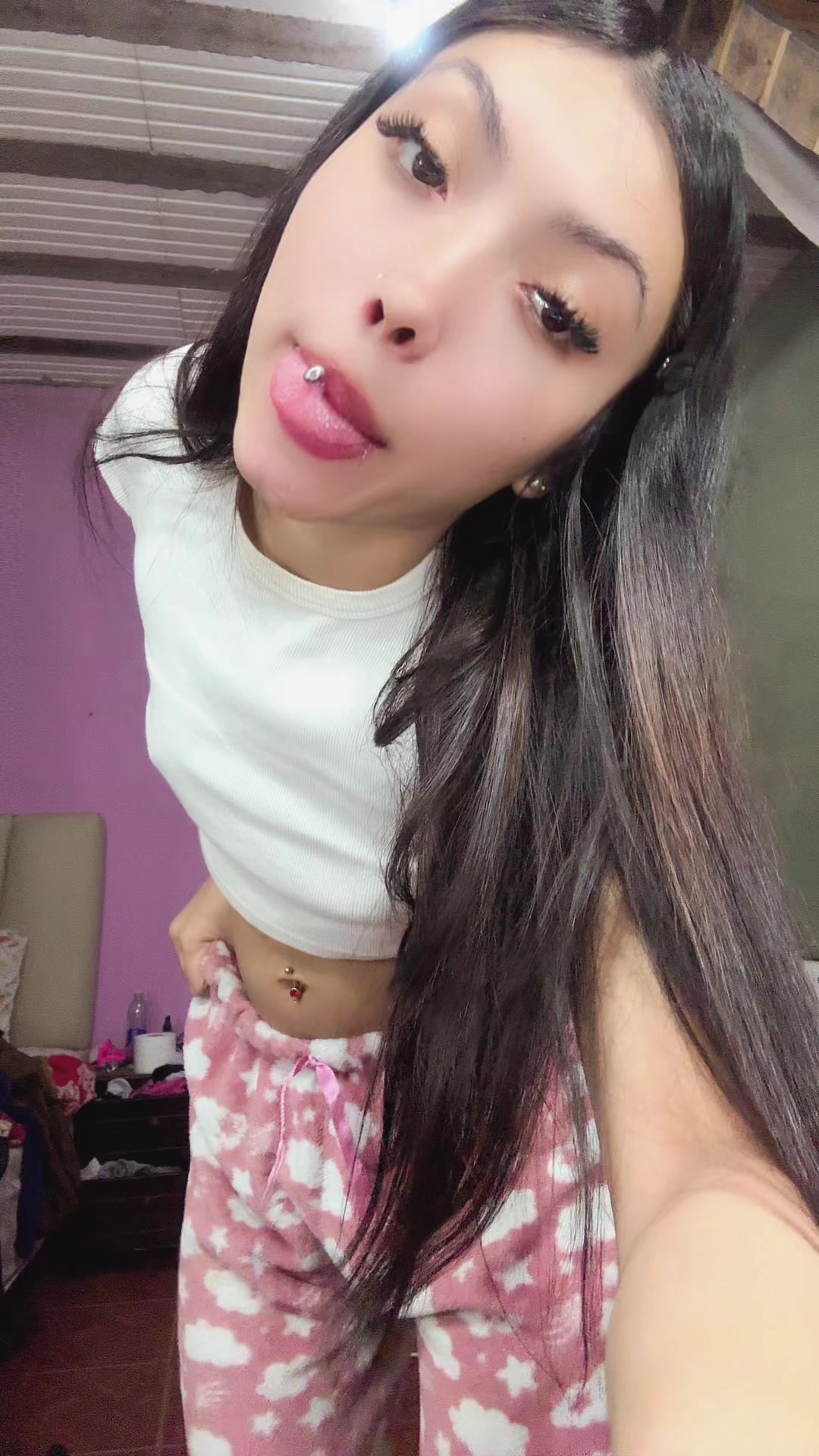@Morenaa