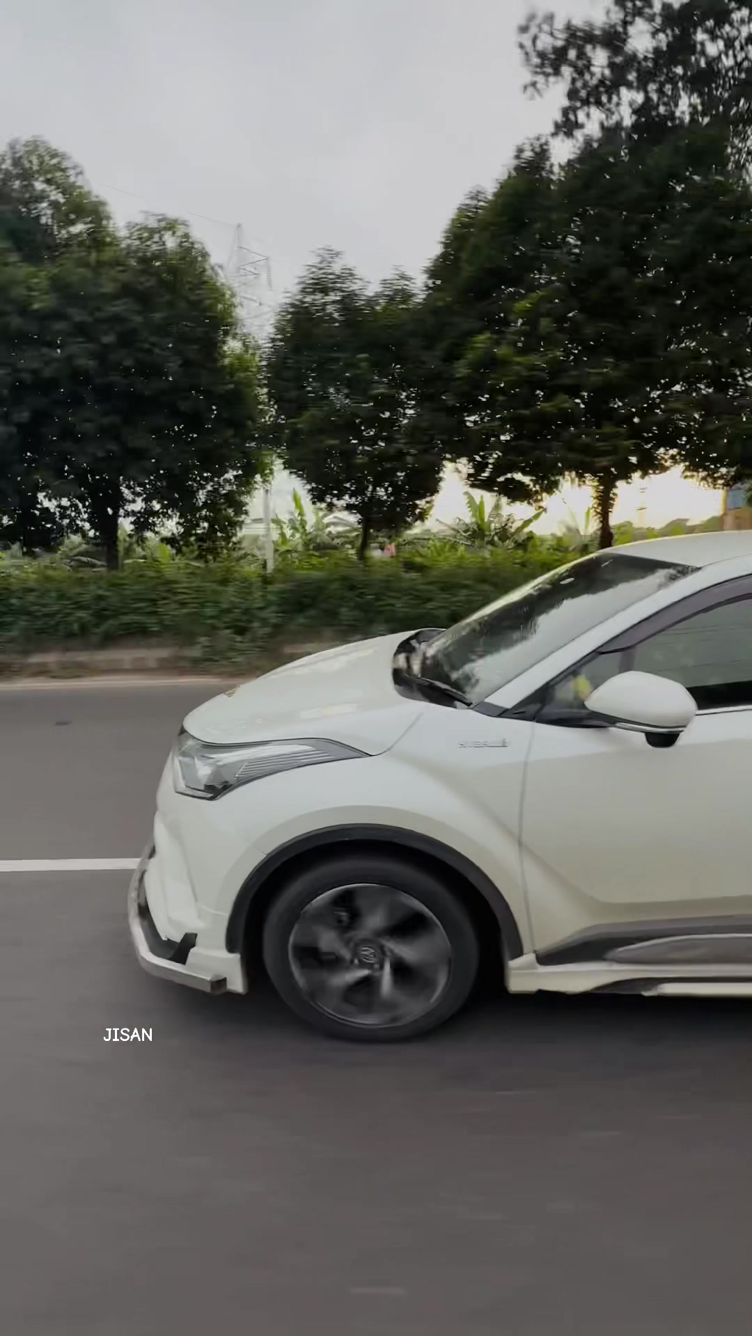 @J I S A N 🏎️🎌